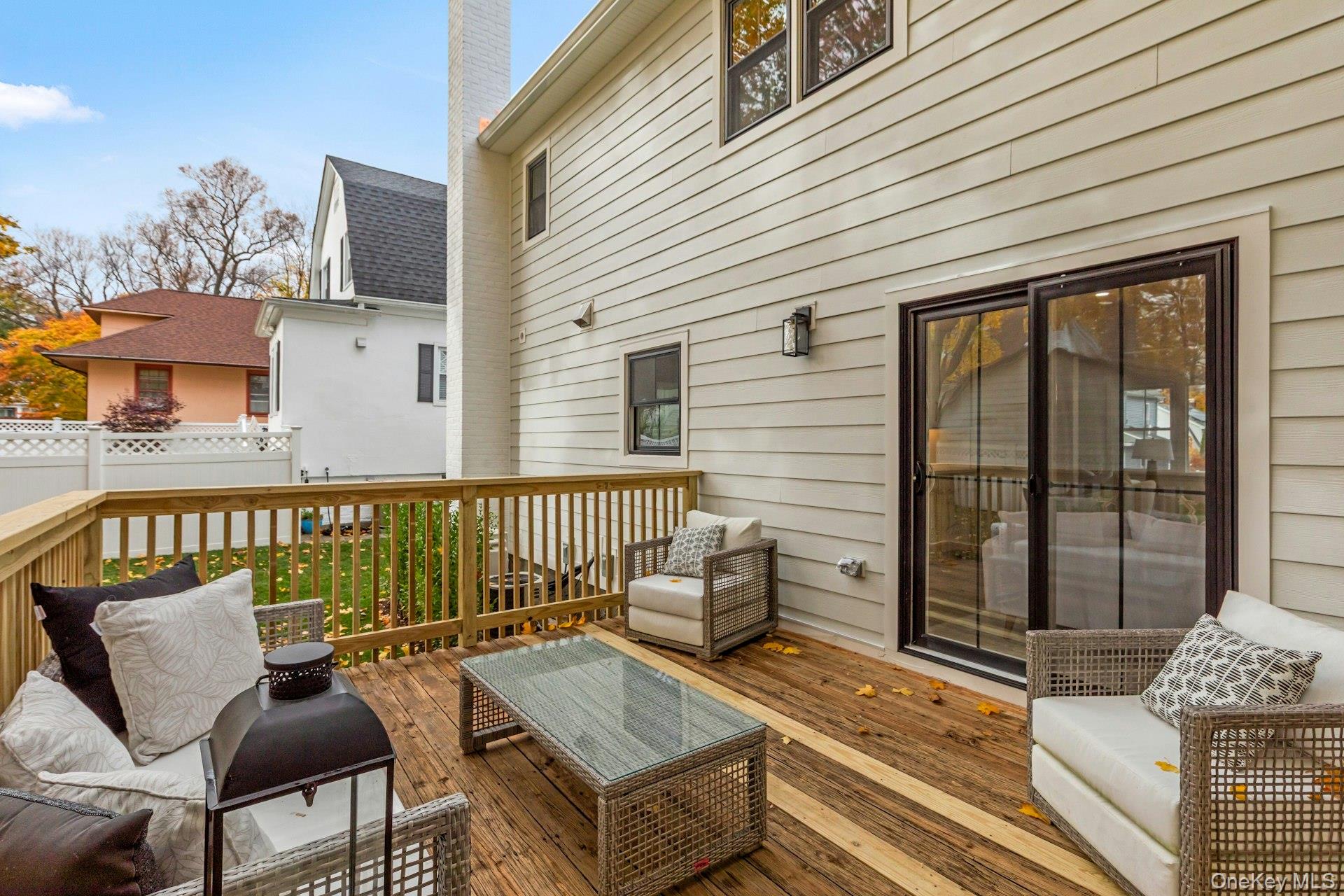 10 Poplar Avenue, Pelham, NY 10803