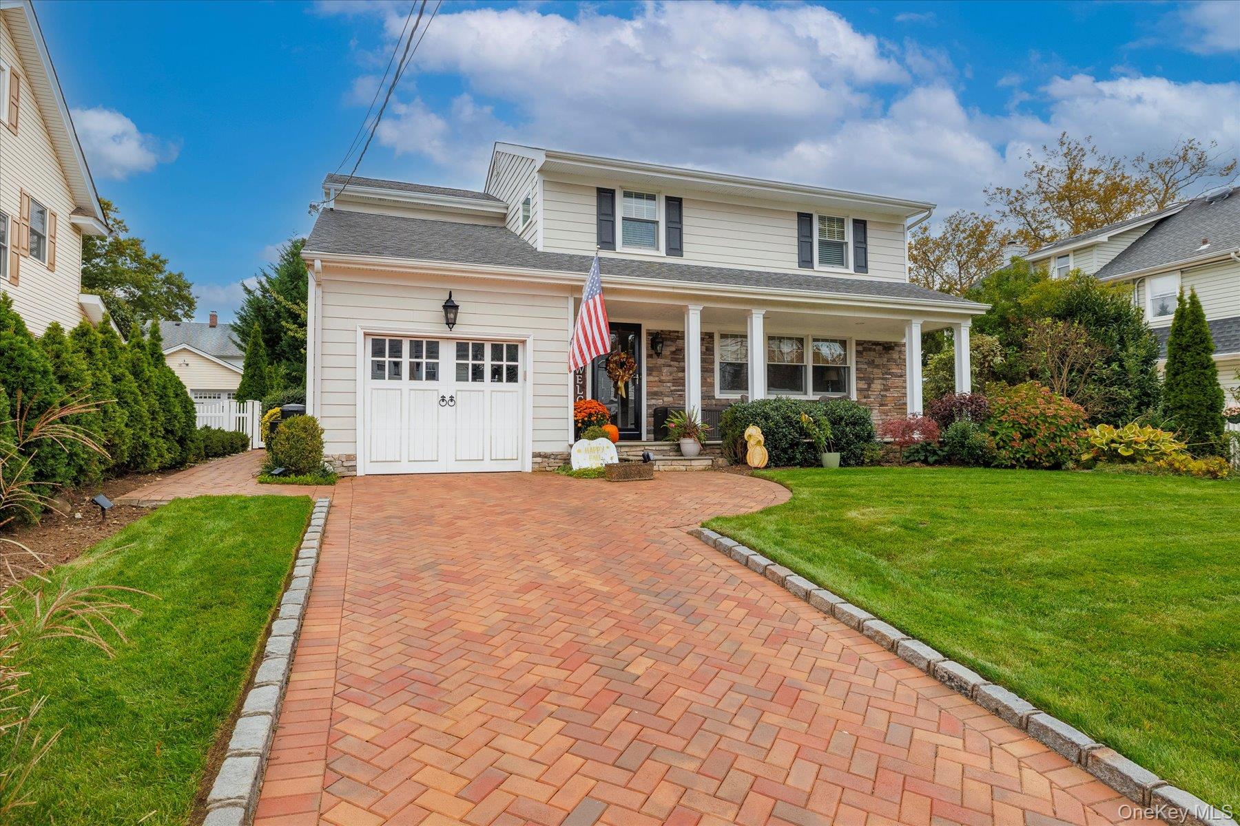 10 Princeton Street, Rockville Centre, NY 11570