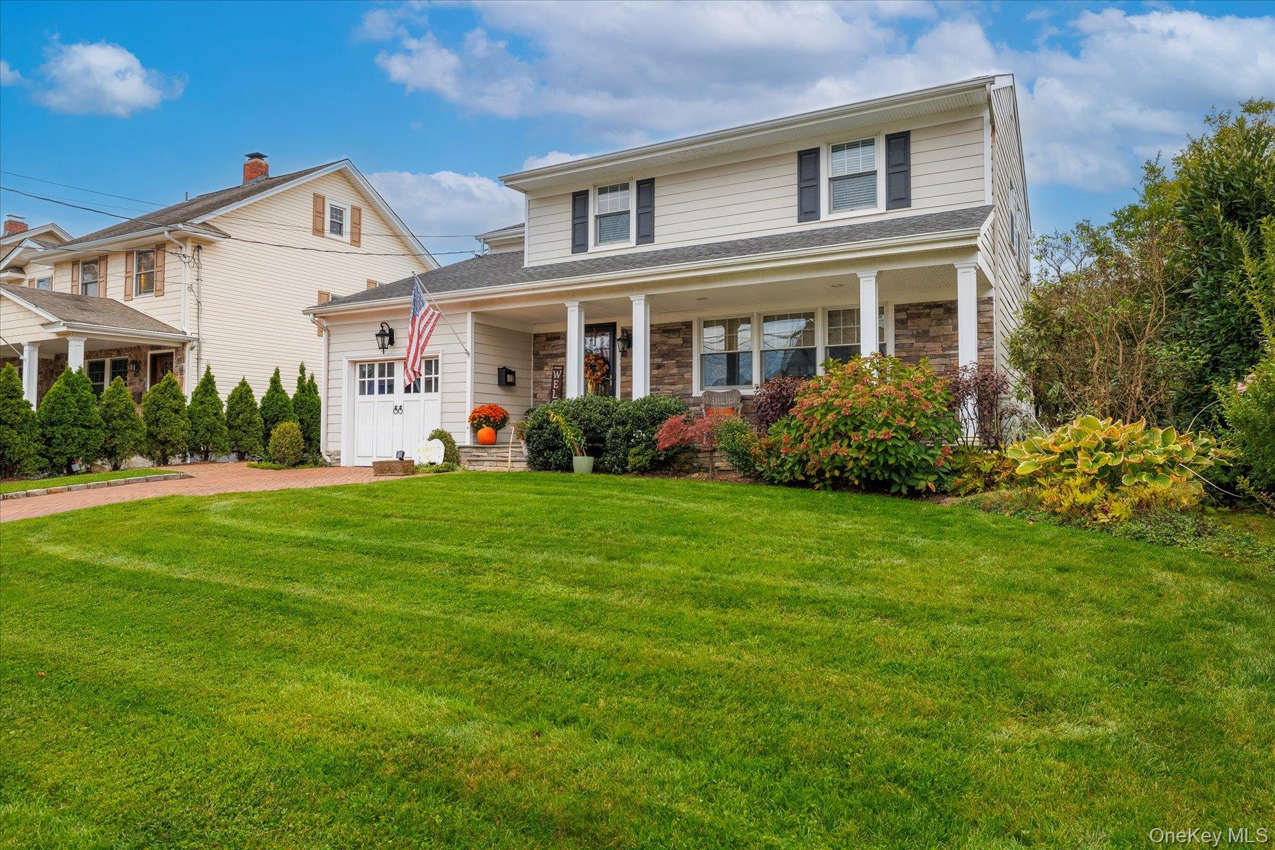 10 Princeton Street, Rockville Centre, NY 11570