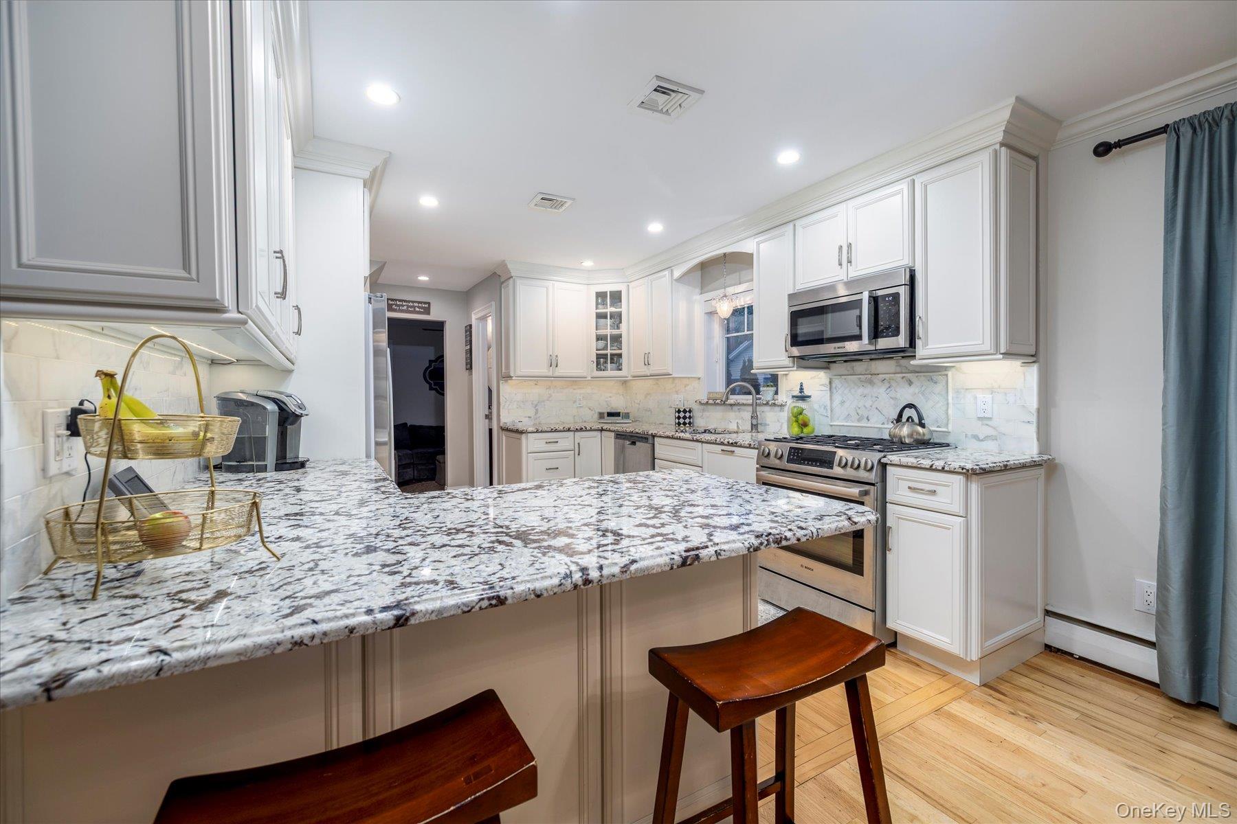 10 Princeton Street, Rockville Centre, NY 11570