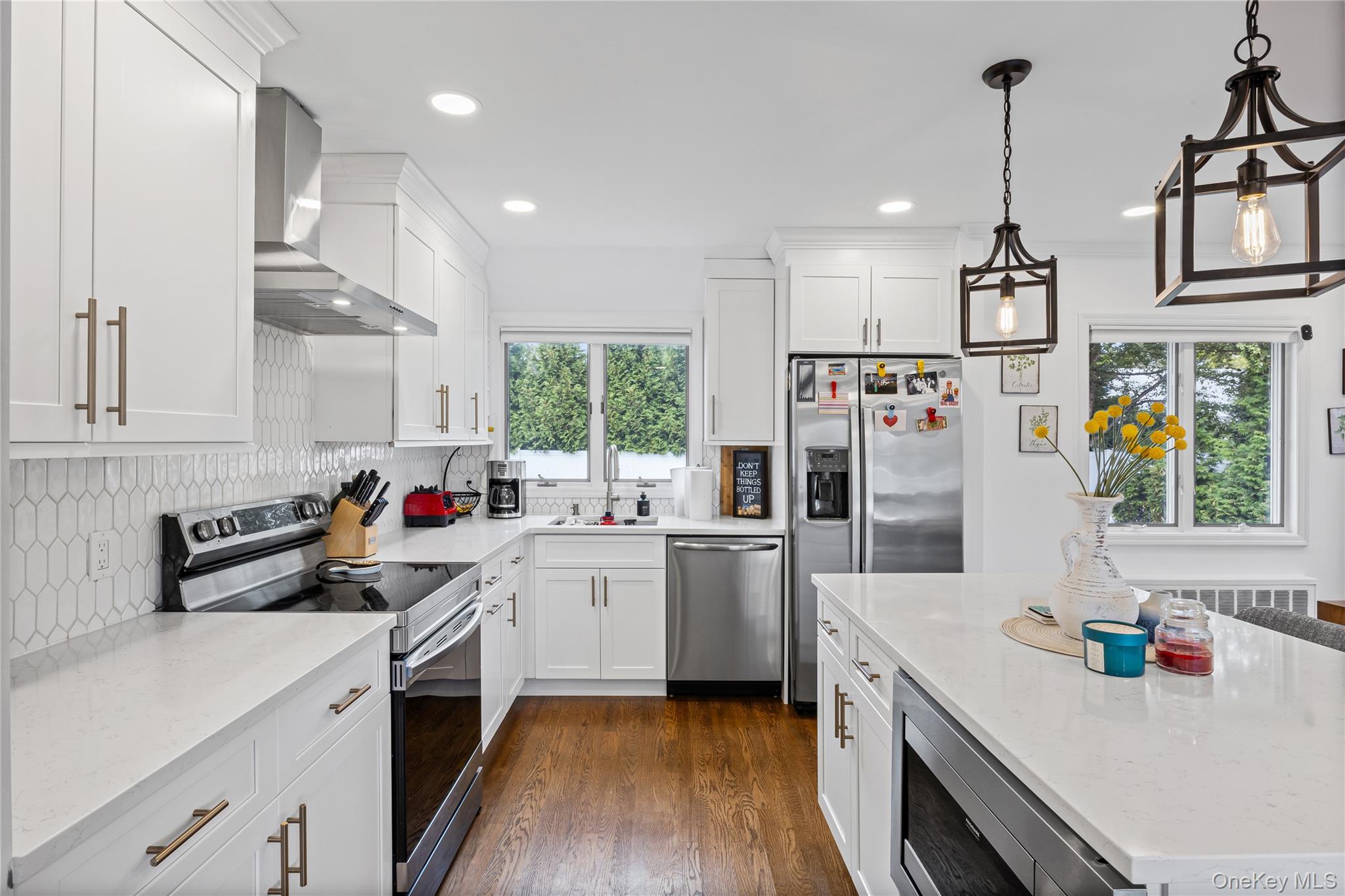 8 Ellsworth Place, East Northport, NY 11731