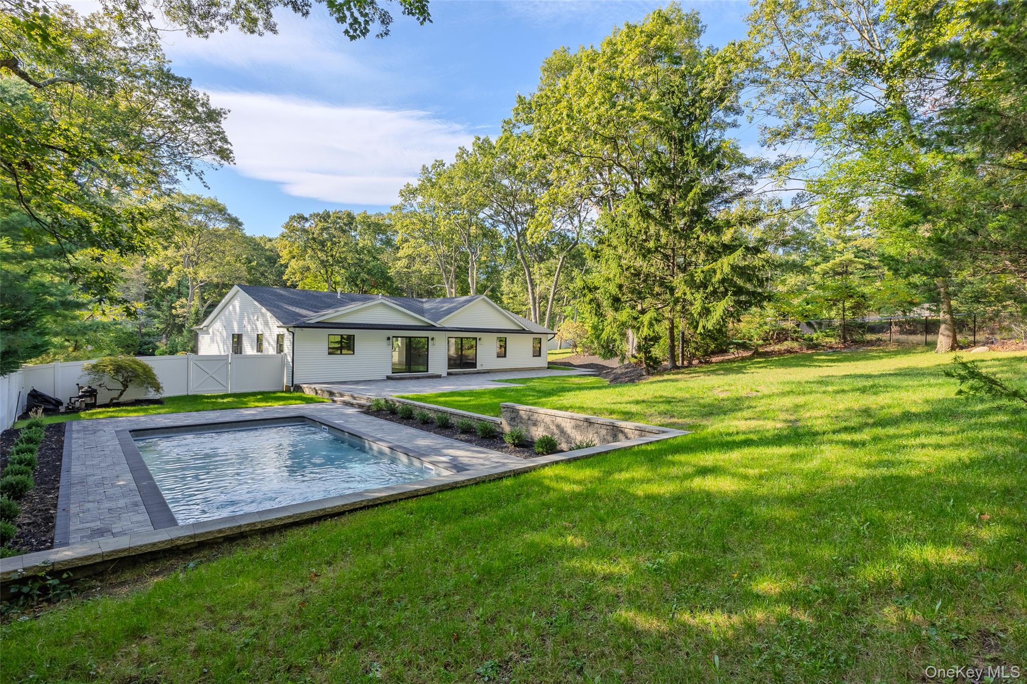 29 Seward Drive, Dix Hills, NY 11746