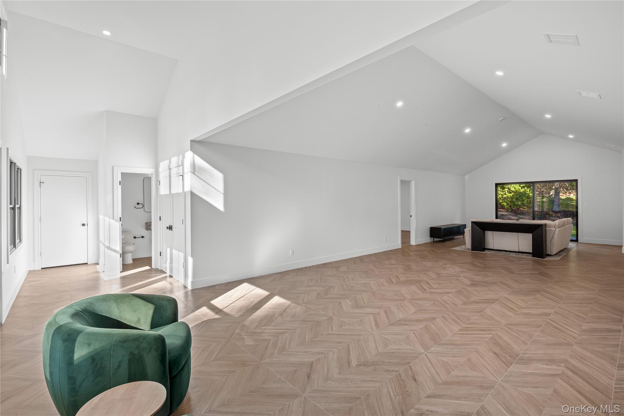 29 Seward Drive, Dix Hills, NY 11746