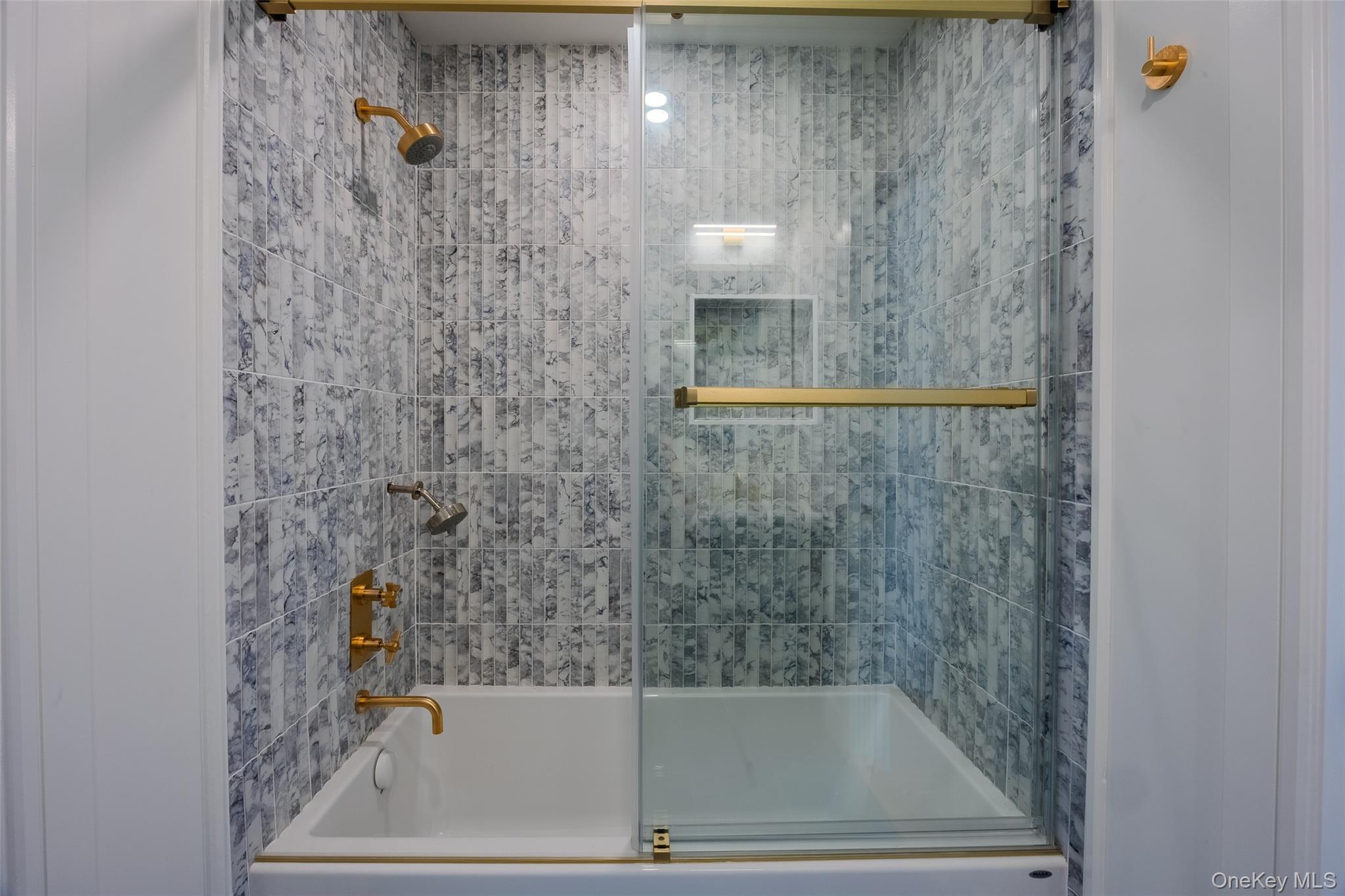 29 Seward Drive, Dix Hills, NY 11746