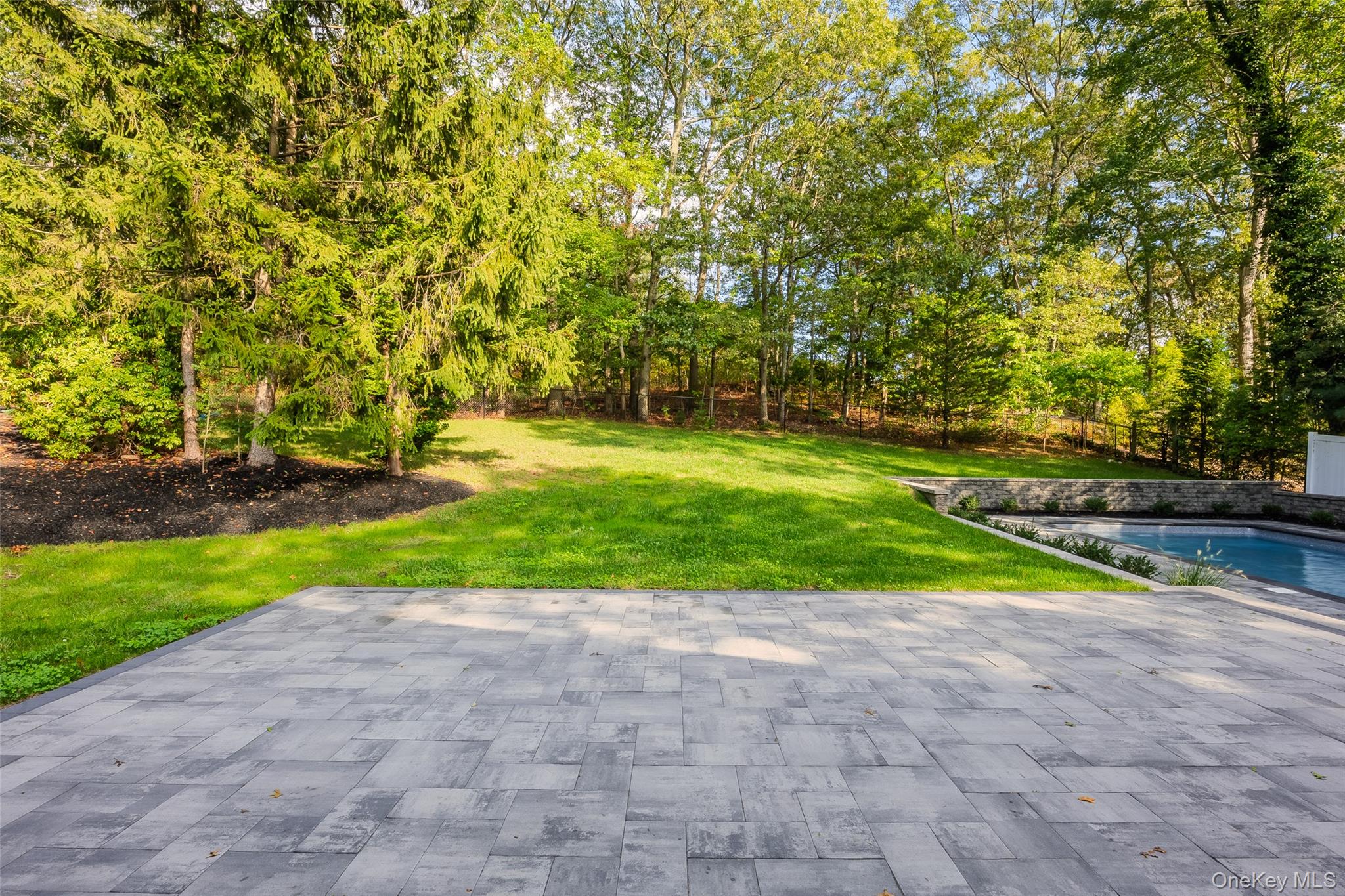 29 Seward Drive, Dix Hills, NY 11746