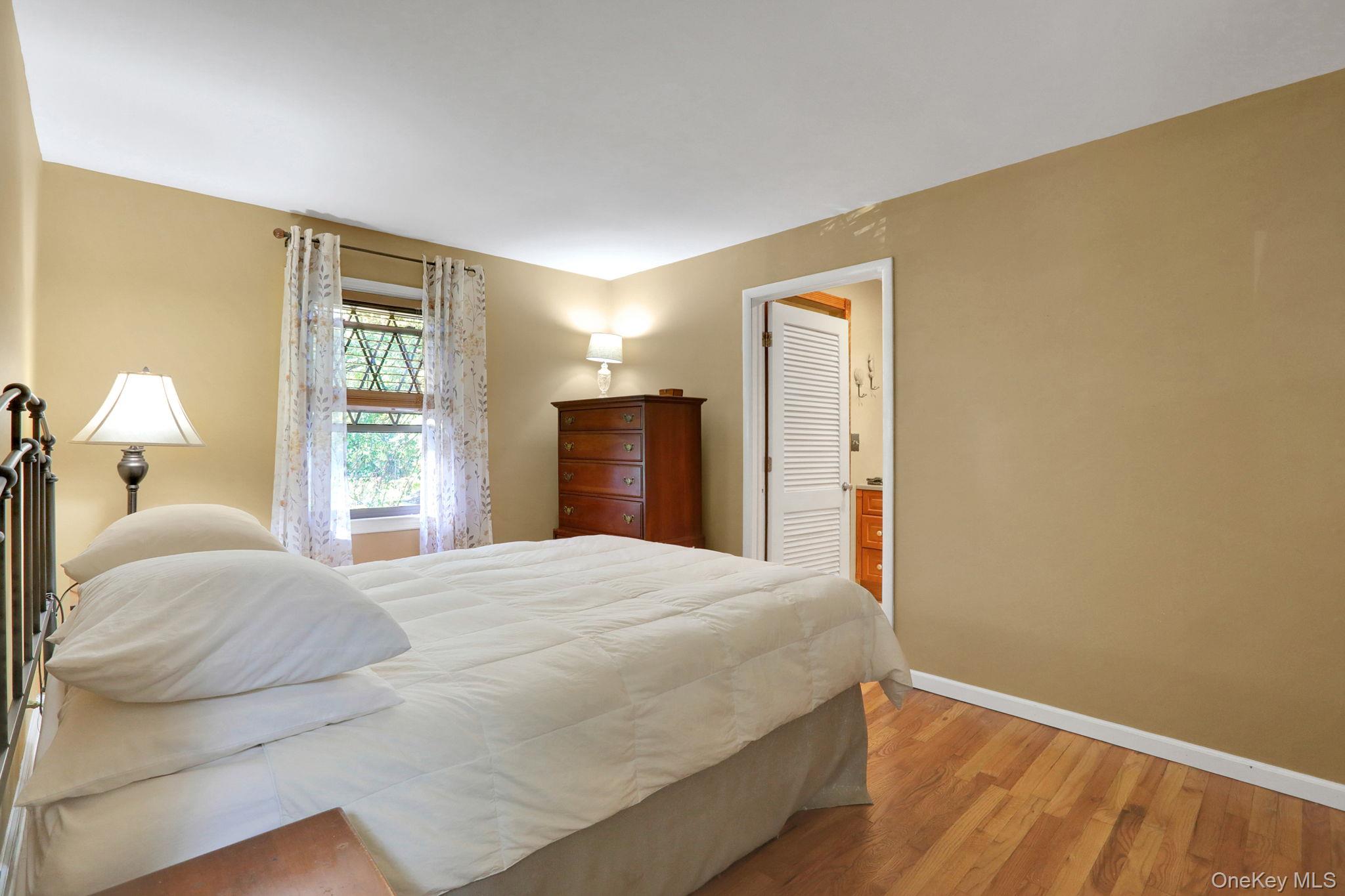 10 Benton Road, Poughkeepsie, NY 12603