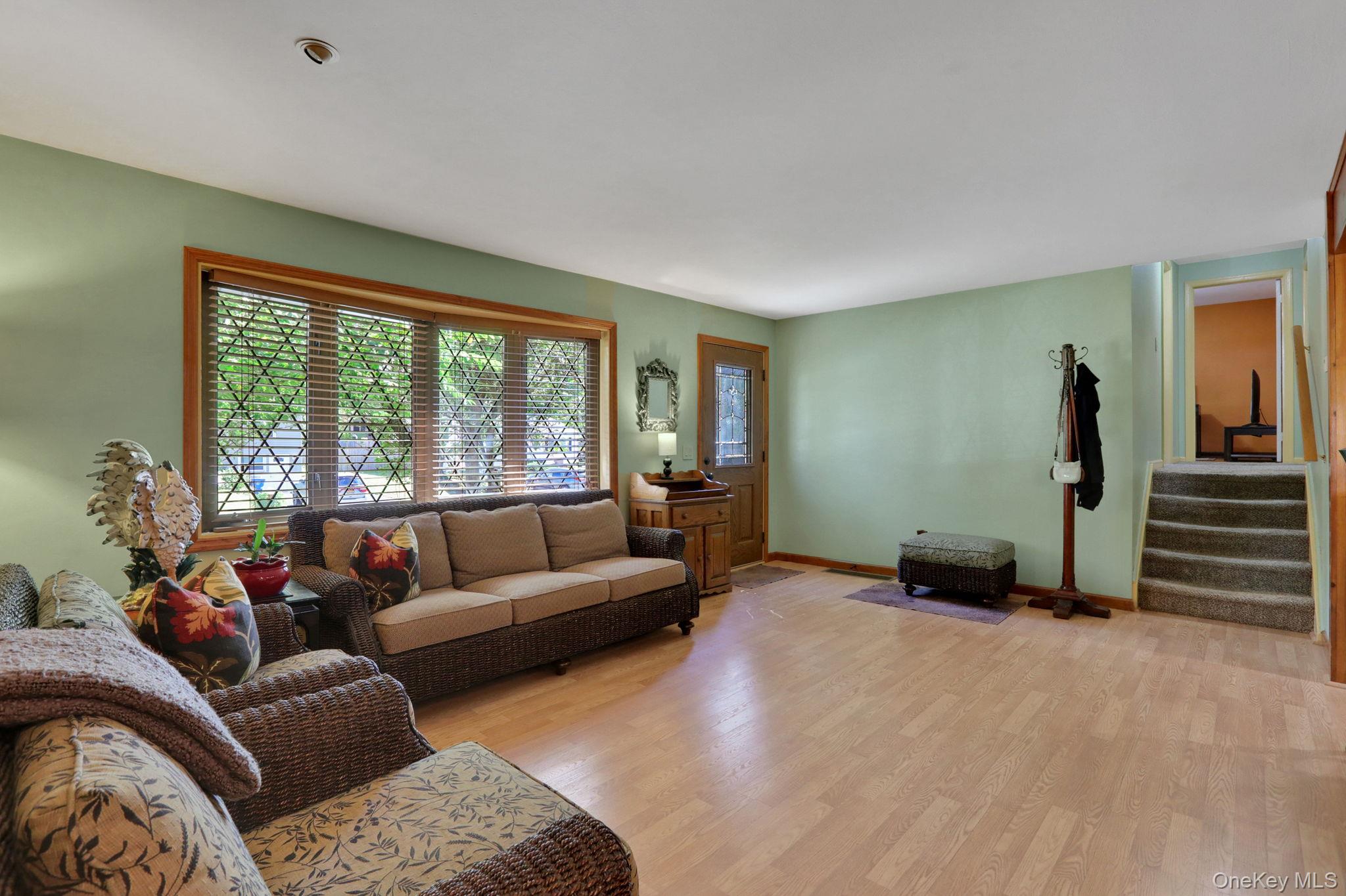 10 Benton Road, Poughkeepsie, NY 12603