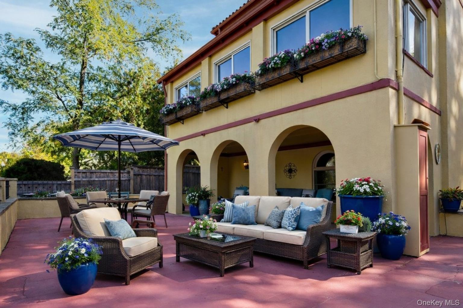 126 Cove Road, Oyster Bay Cove, NY 11771