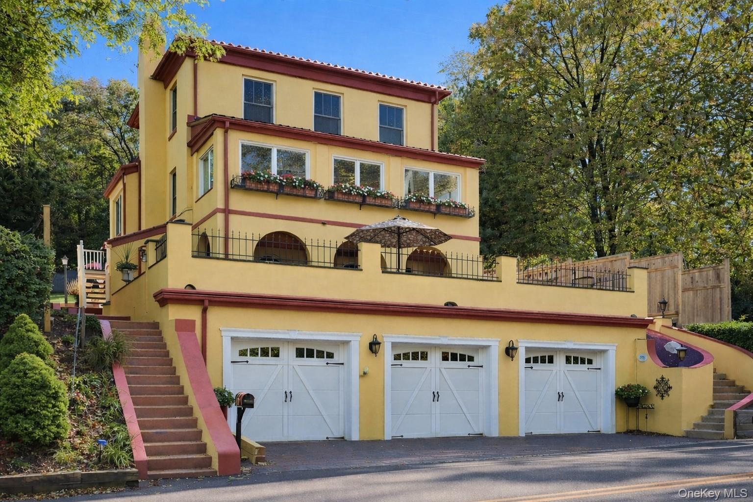 126 Cove Road, Oyster Bay Cove, NY 11771