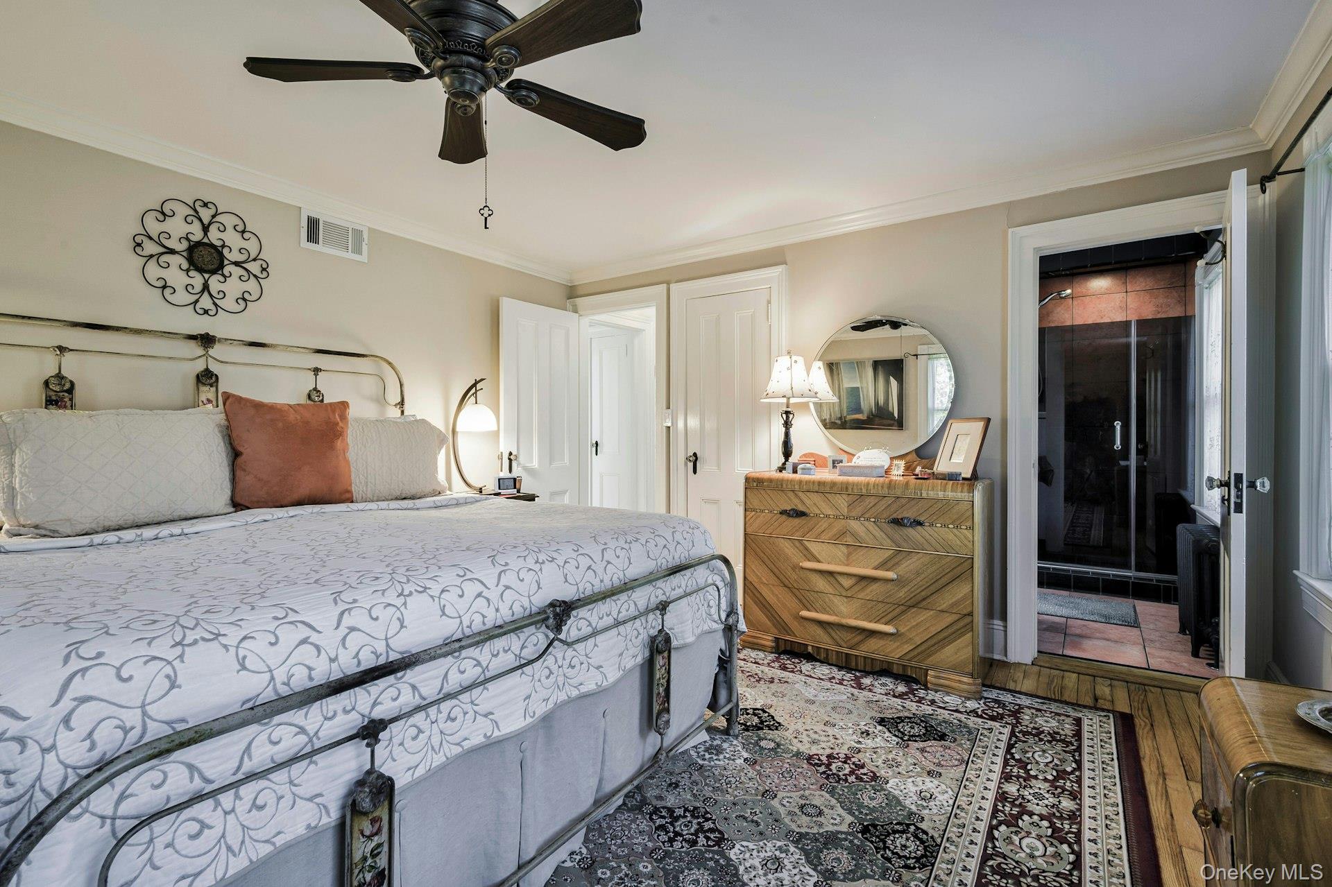 126 Cove Road, Oyster Bay Cove, NY 11771