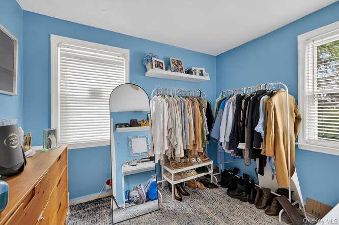 453 Andrews Road, Mineola, NY 11501