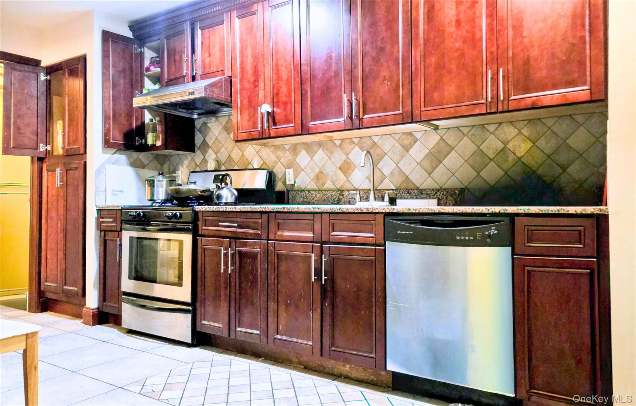 42-47 Union Street # APT 2A, Flushing, NY 11355