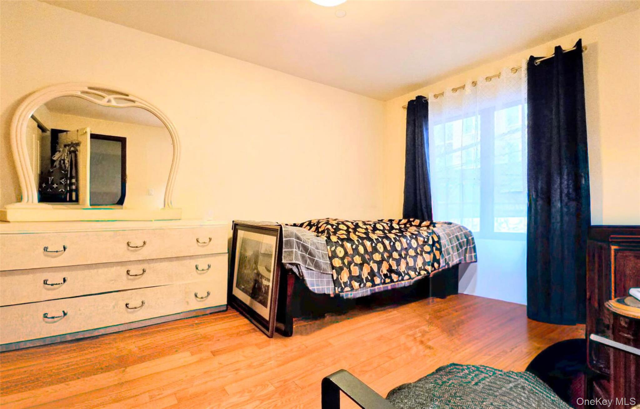 42-47 Union Street # APT 2A, Flushing, NY 11355