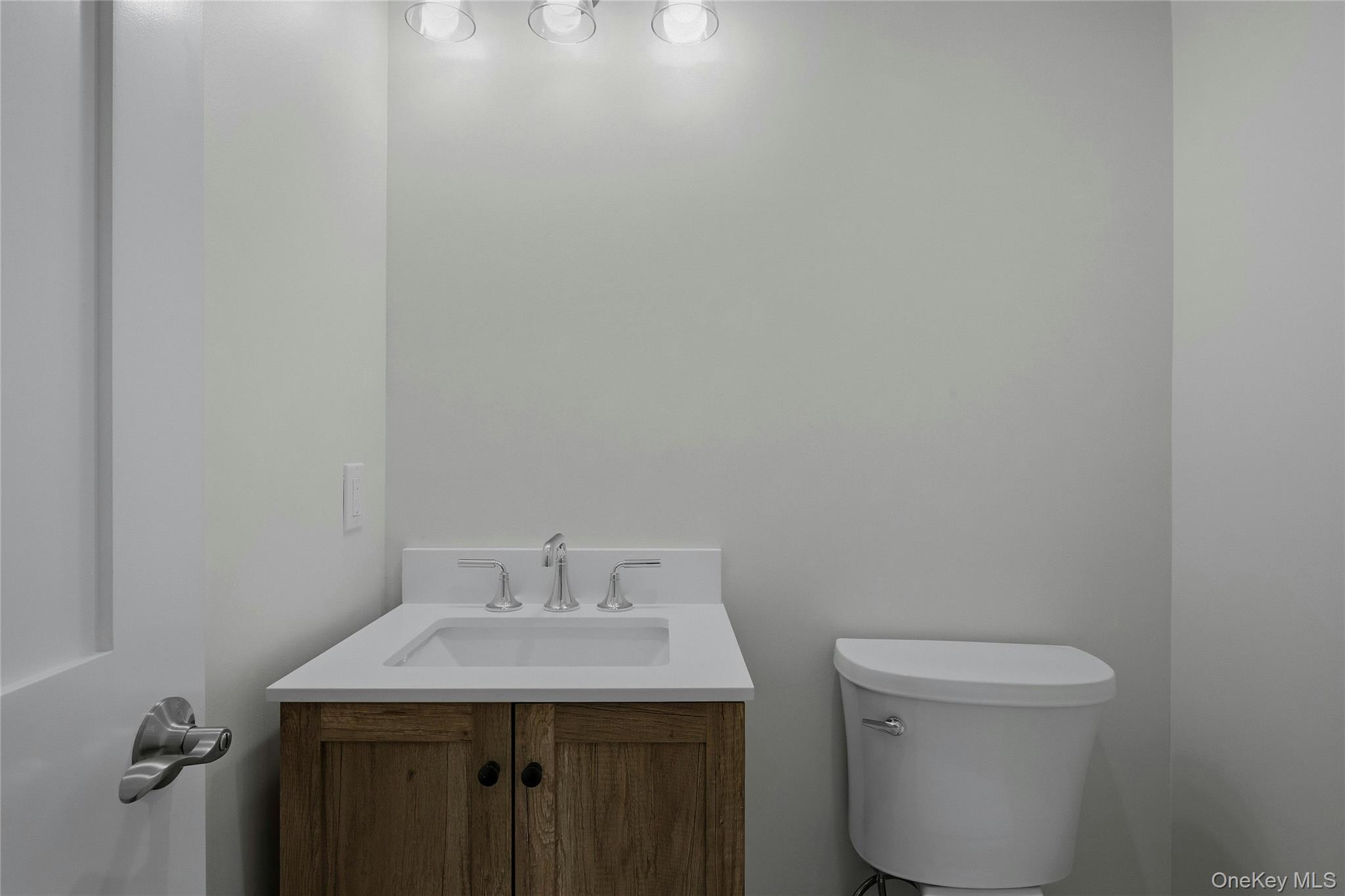 3 Atlanta Drive, Huntington, NY 11743