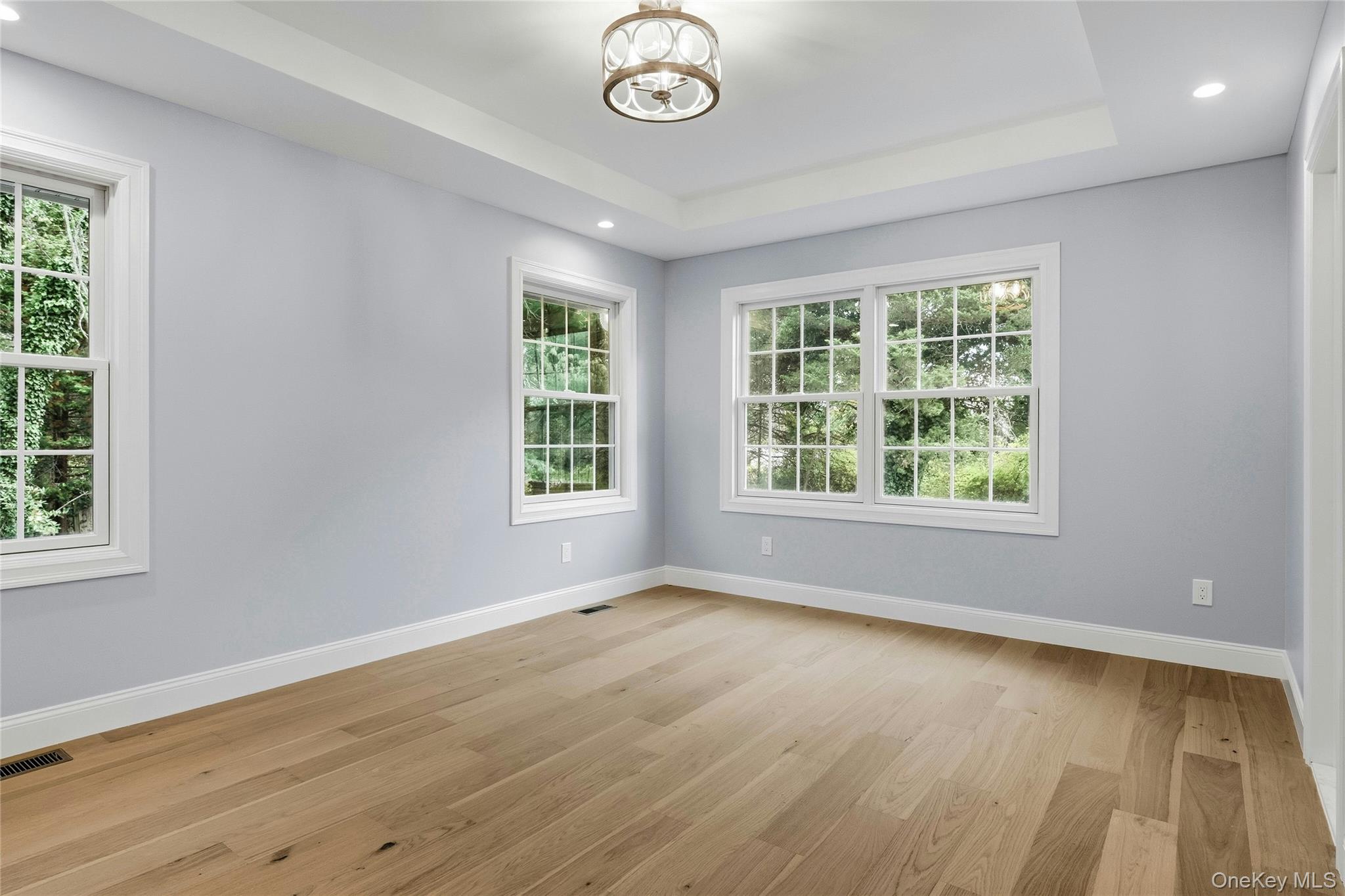 3 Atlanta Drive, Huntington, NY 11743