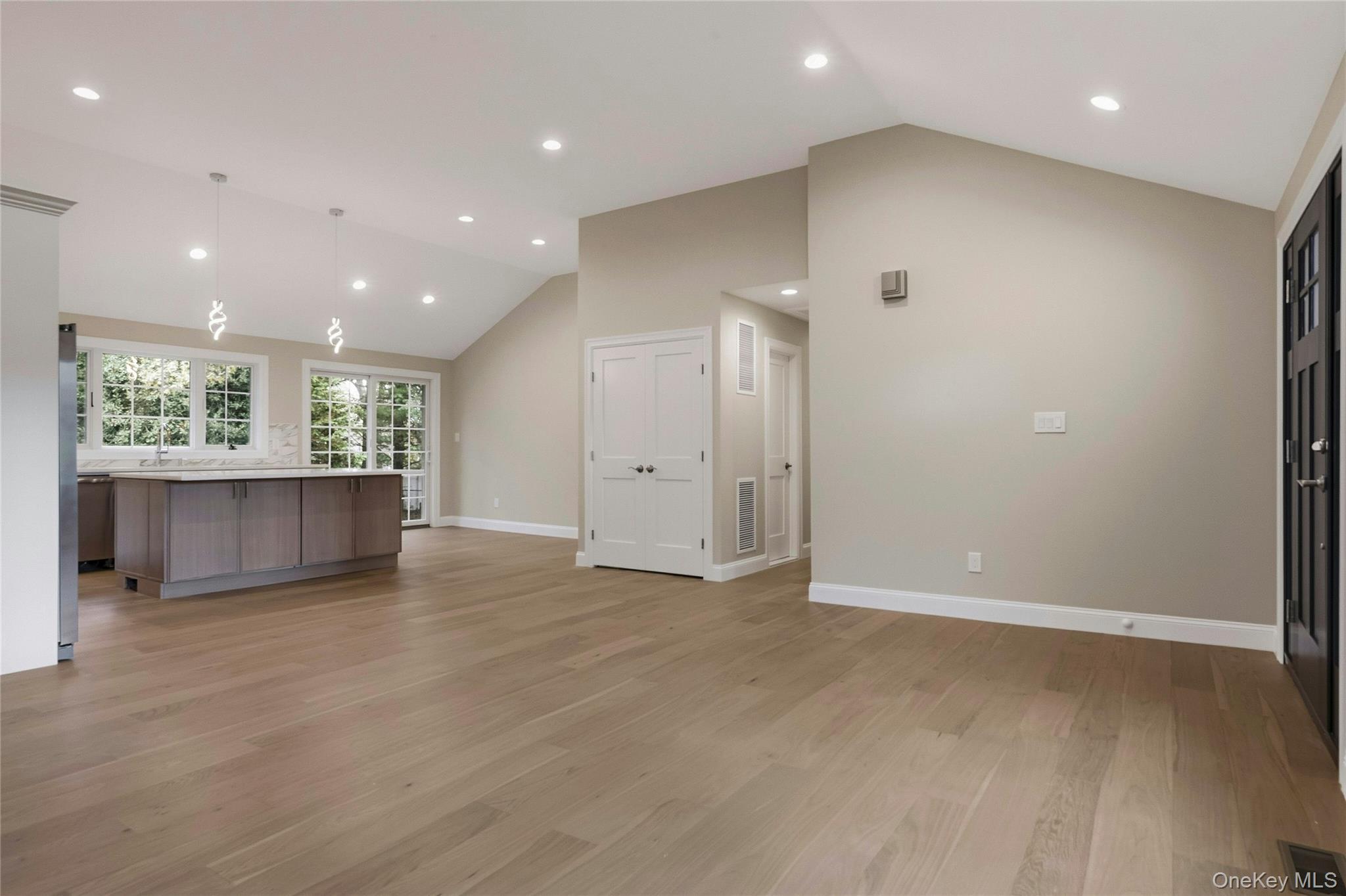 3 Atlanta Drive, Huntington, NY 11743