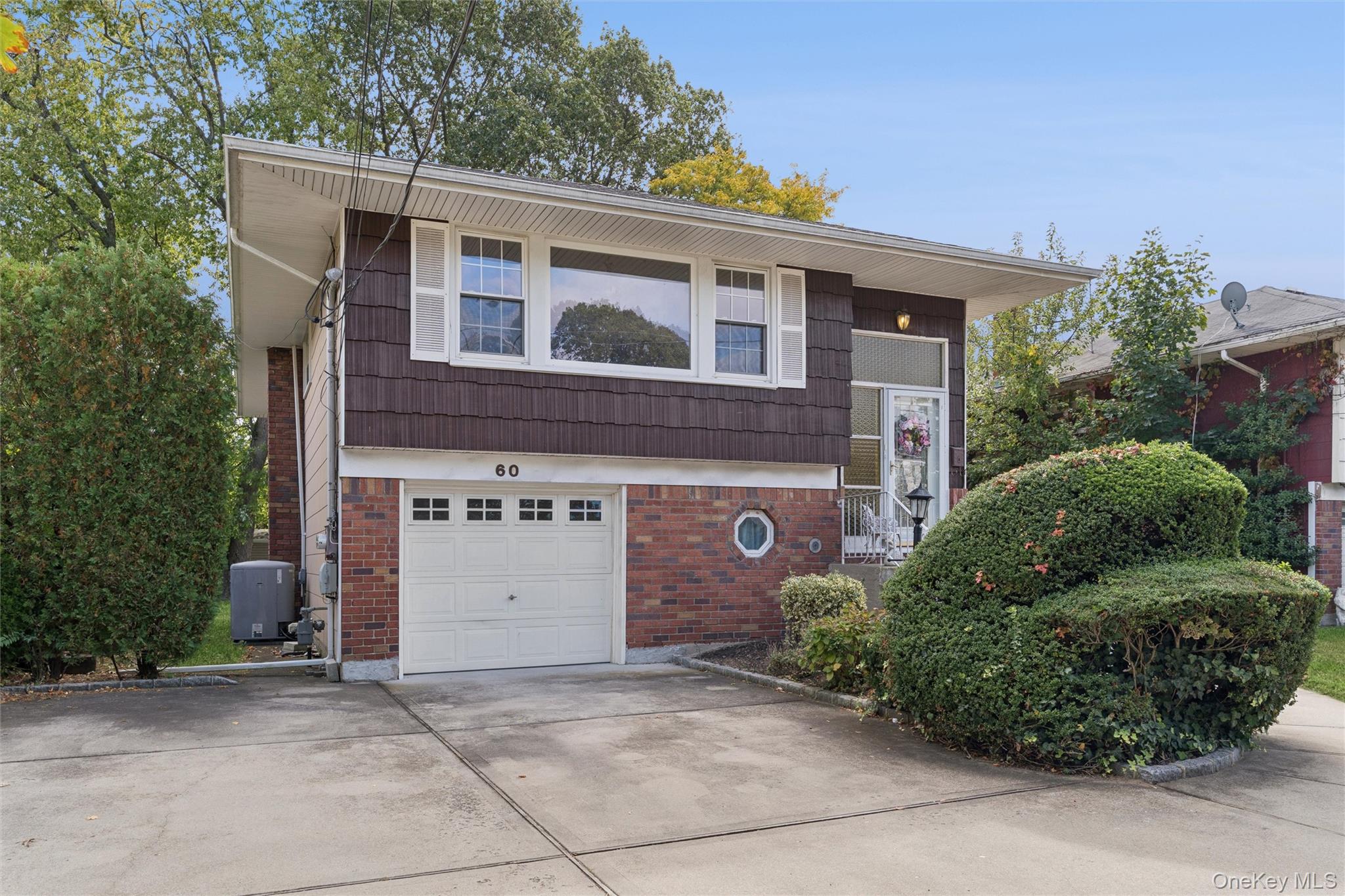 60 Catherine Street, Valley Stream, NY 11581