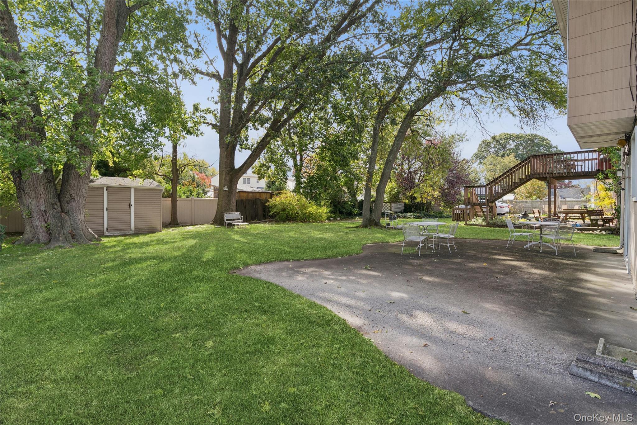 60 Catherine Street, Valley Stream, NY 11581