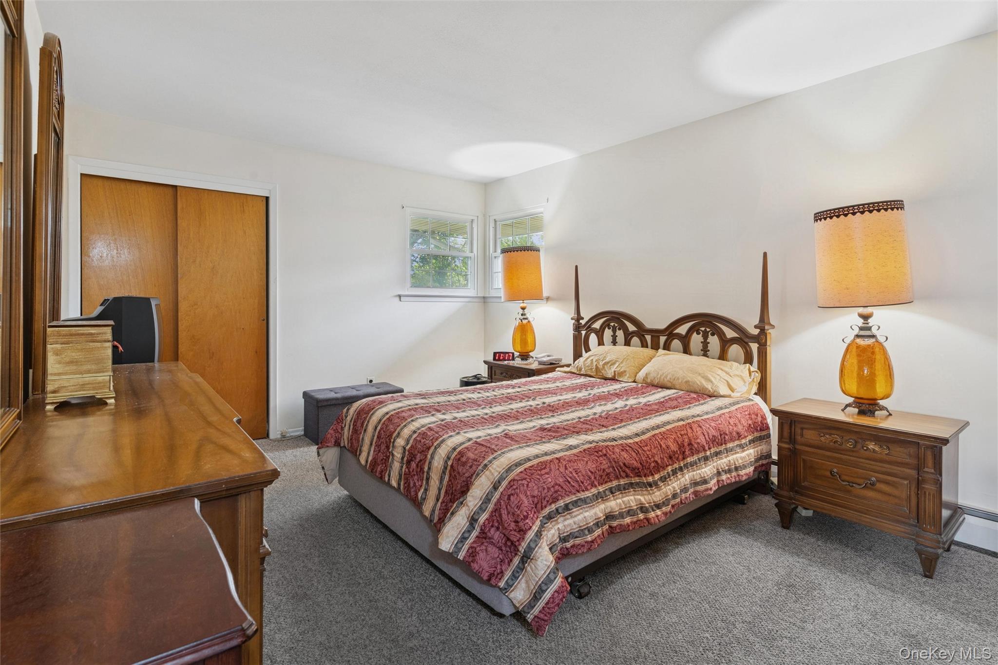 60 Catherine Street, Valley Stream, NY 11581