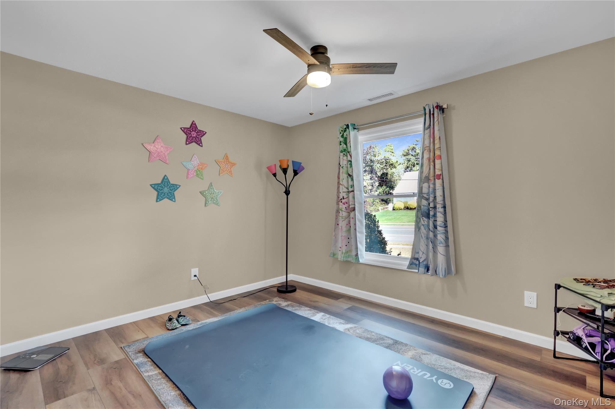 128 S Bicycle Path, Selden, NY 11784