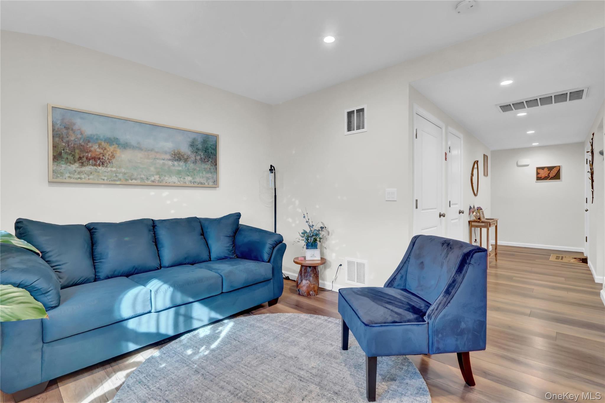 128 S Bicycle Path, Selden, NY 11784