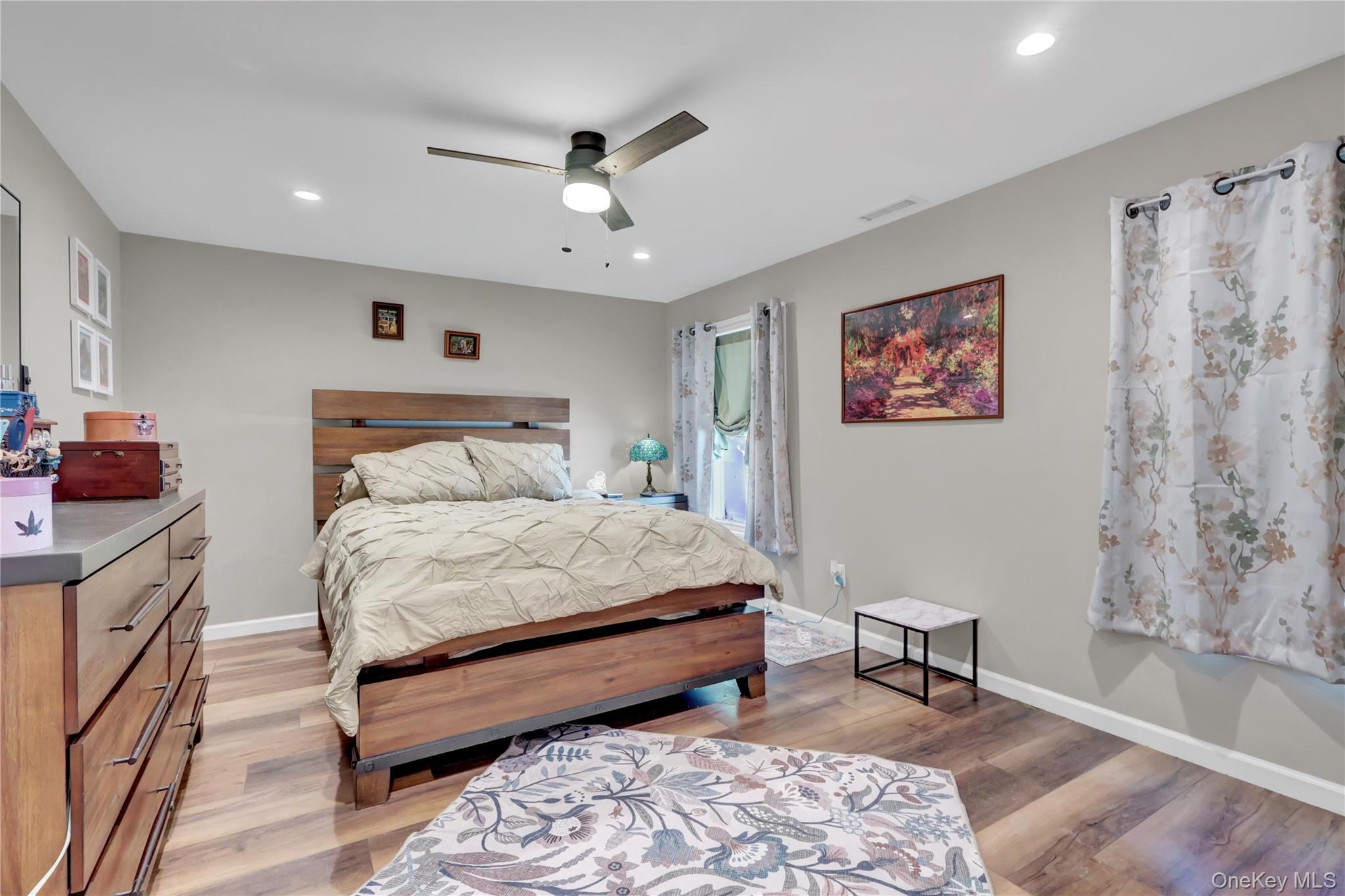 128 S Bicycle Path, Selden, NY 11784