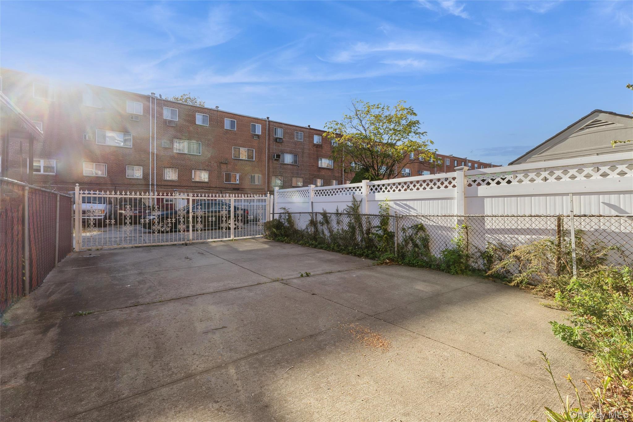 980 Jerome Street, Brooklyn, NY 11207