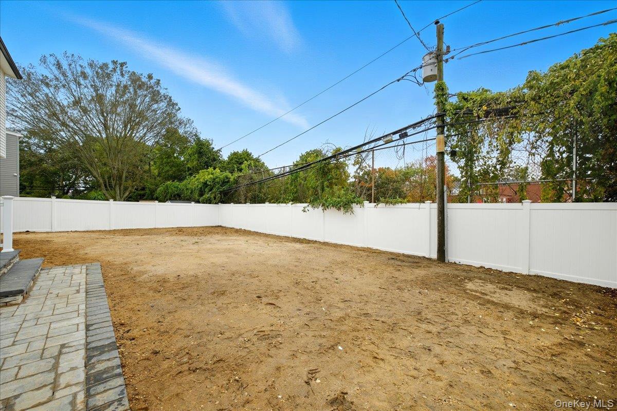 1744 Princeton Drive W, Wantagh, NY 11793