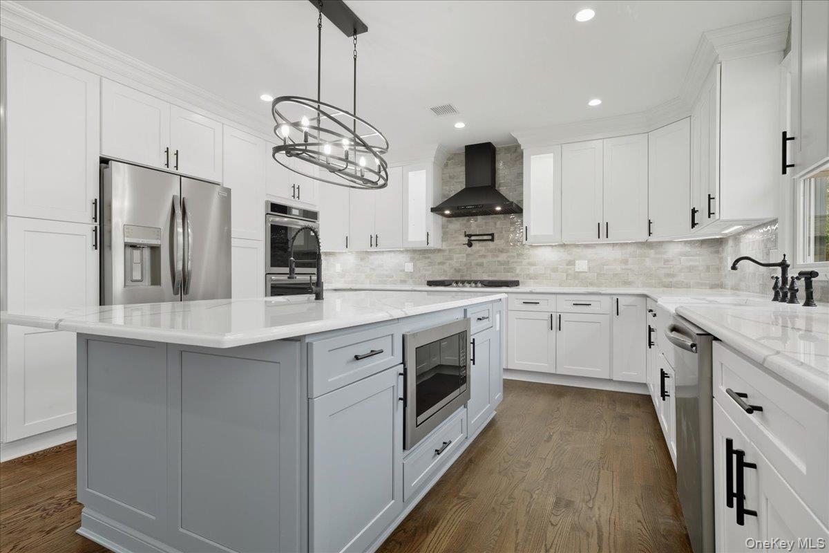 1744 Princeton Drive W, Wantagh, NY 11793