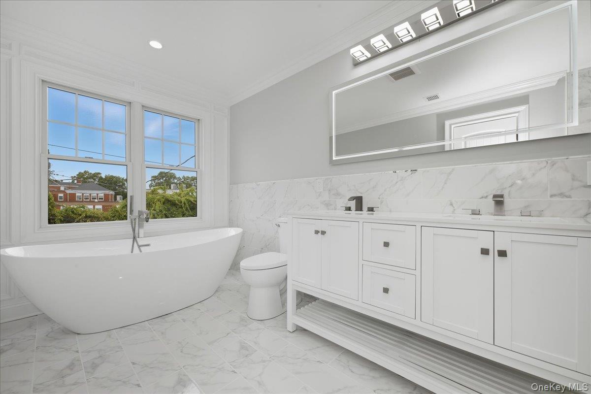 1744 Princeton Drive W, Wantagh, NY 11793