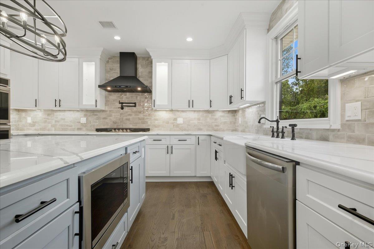 1744 Princeton Drive W, Wantagh, NY 11793