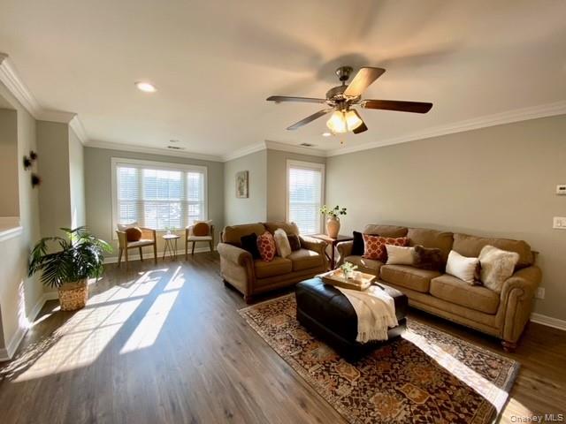 1301 Vista View Drive # 1301, Farmingville, NY 11738