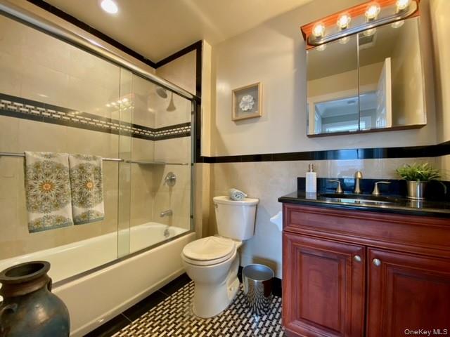 1301 Vista View Drive # 1301, Farmingville, NY 11738