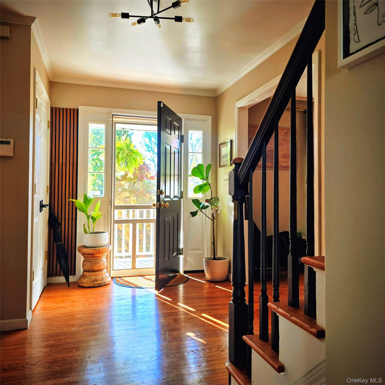 557 Oregon Trail, Walker Valley, NY 12566