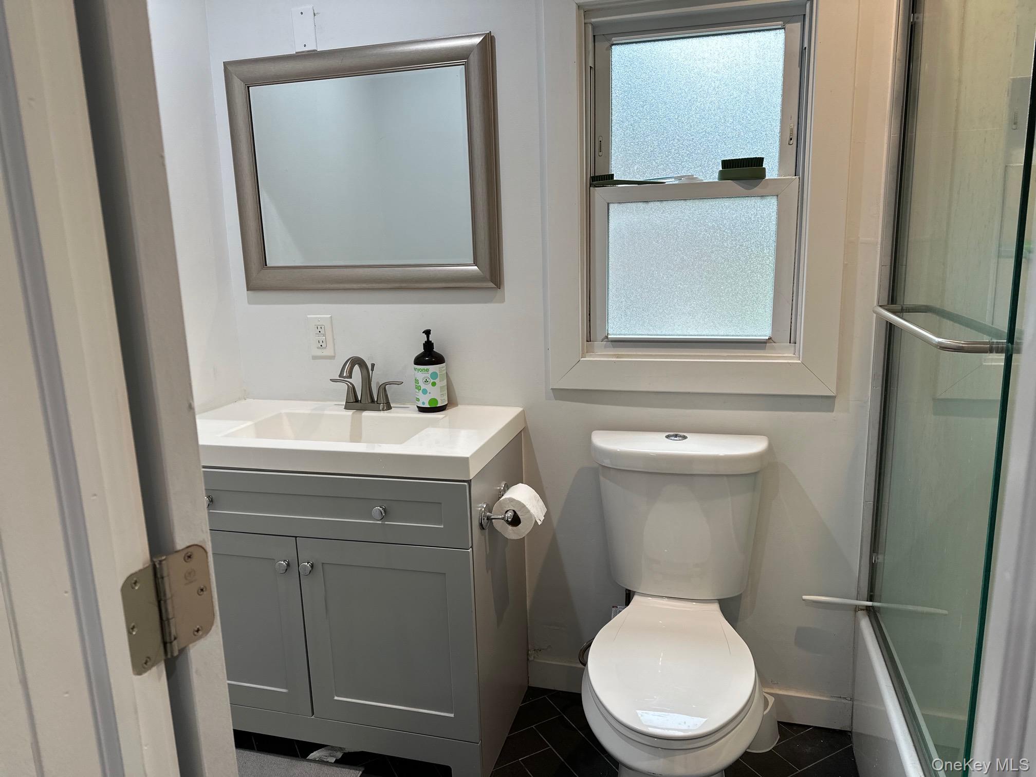 71 Lannon Place # B, Port Washington, NY 11050