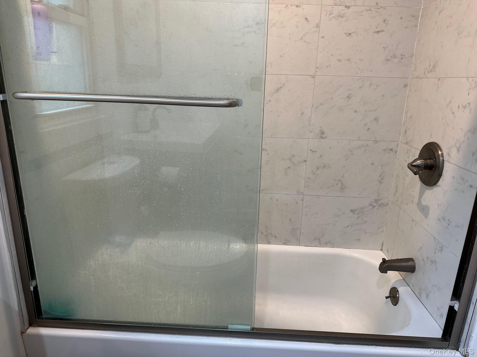 71 Lannon Place # B, Port Washington, NY 11050