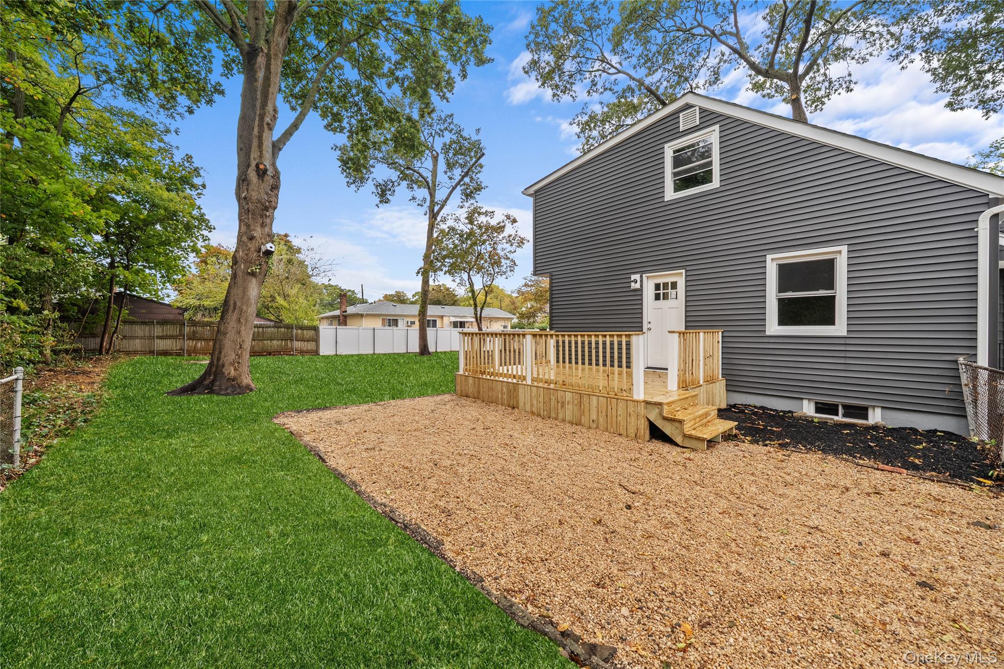 78 Phelps Lane, North Babylon, NY 11703