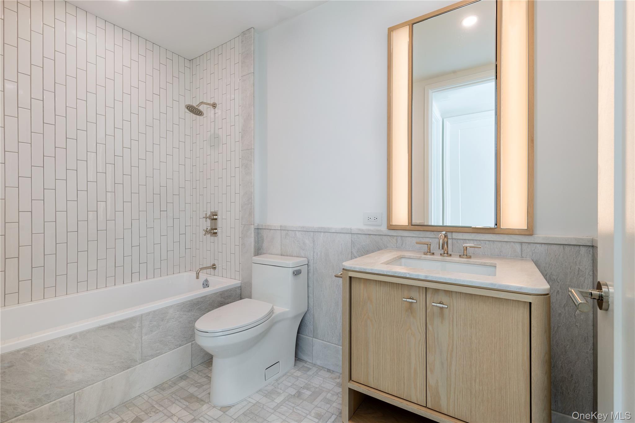 4 Lighthouse Landing # 210, Sleepy Hollow, NY 10591