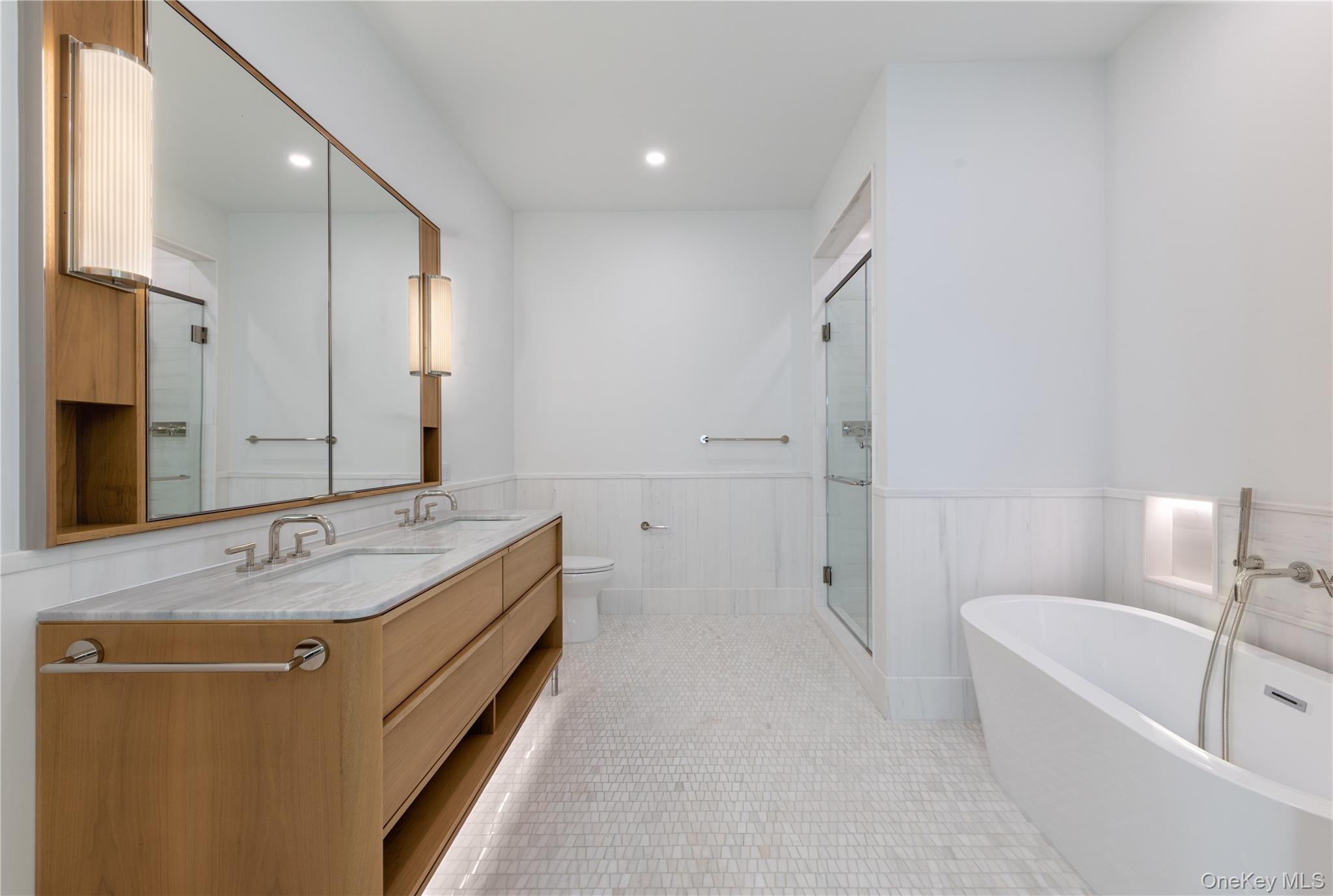 4 Lighthouse Landing # 210, Sleepy Hollow, NY 10591