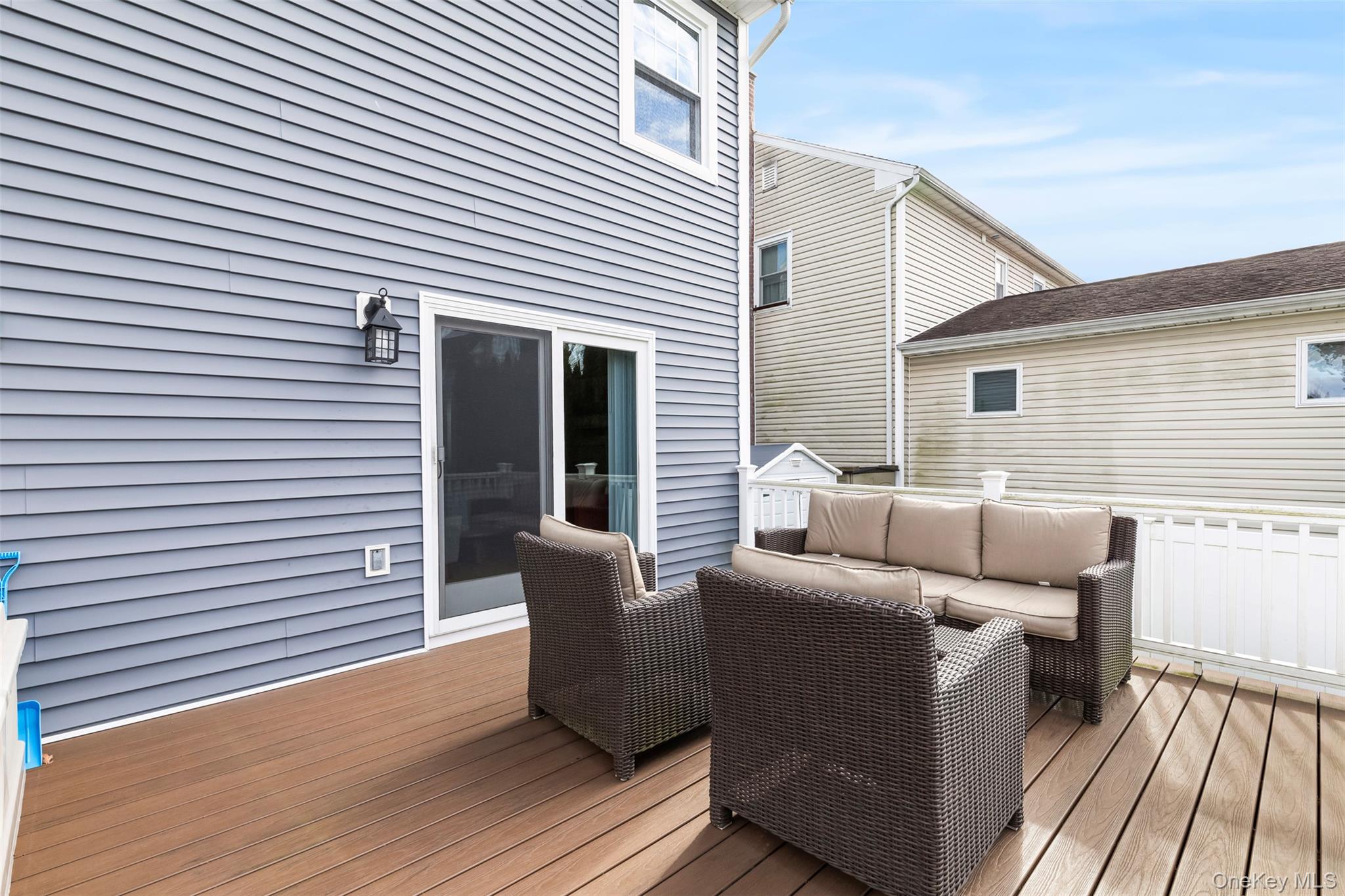 33 Johnson Road, Scarsdale, NY 10583