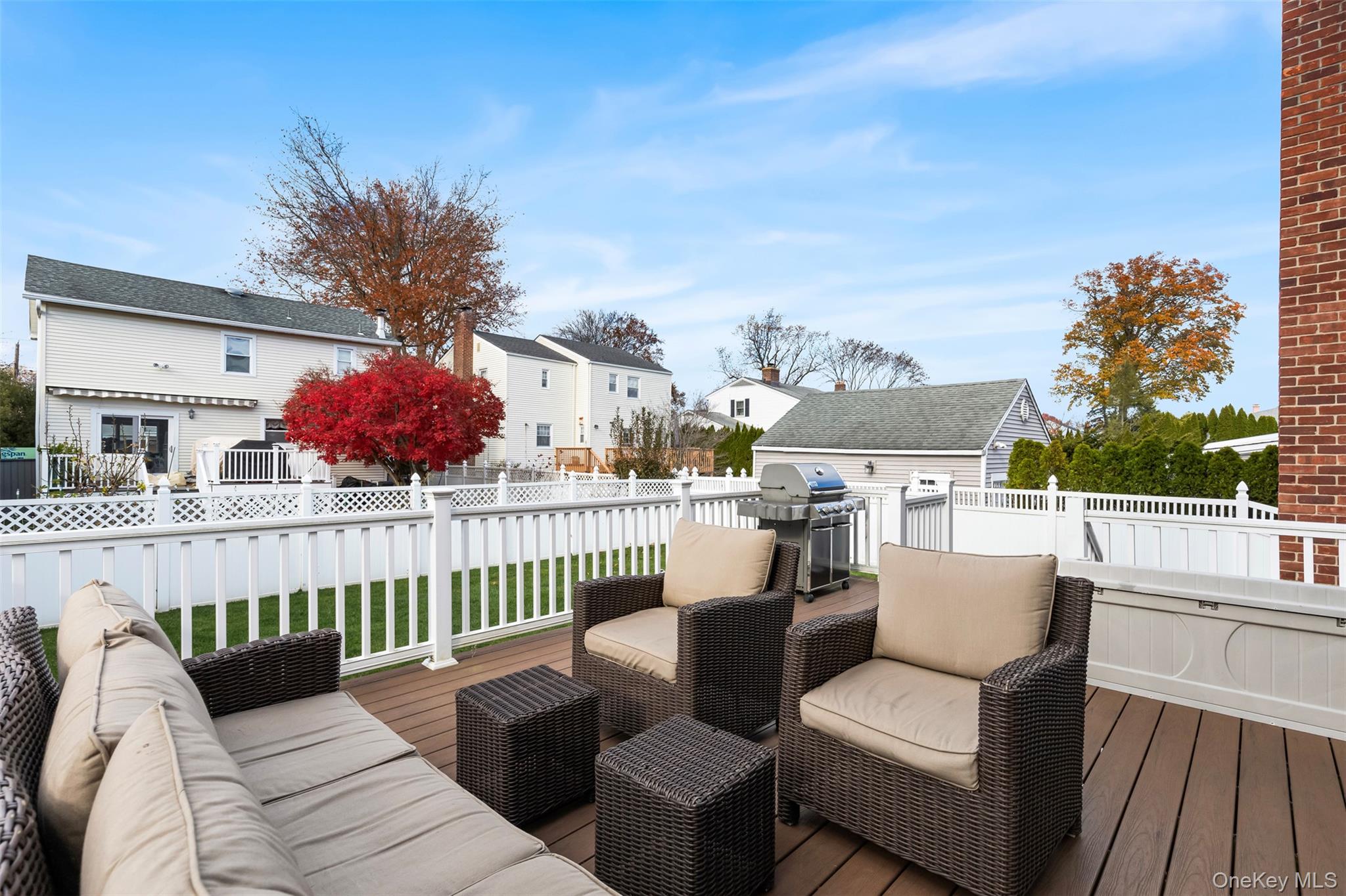 33 Johnson Road, Scarsdale, NY 10583