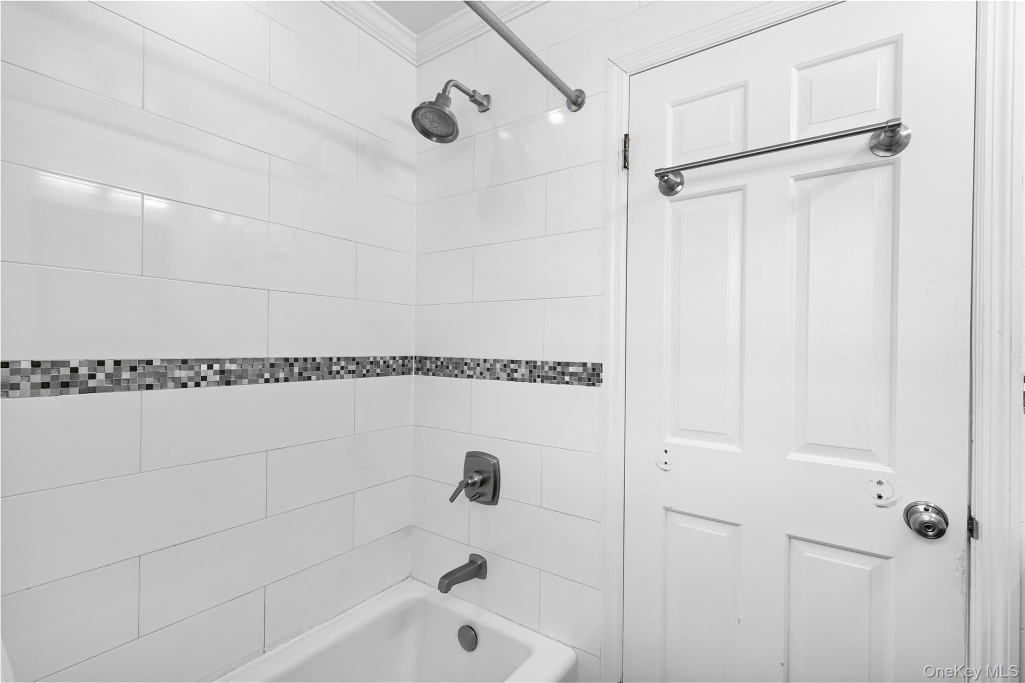 33 Johnson Road, Scarsdale, NY 10583