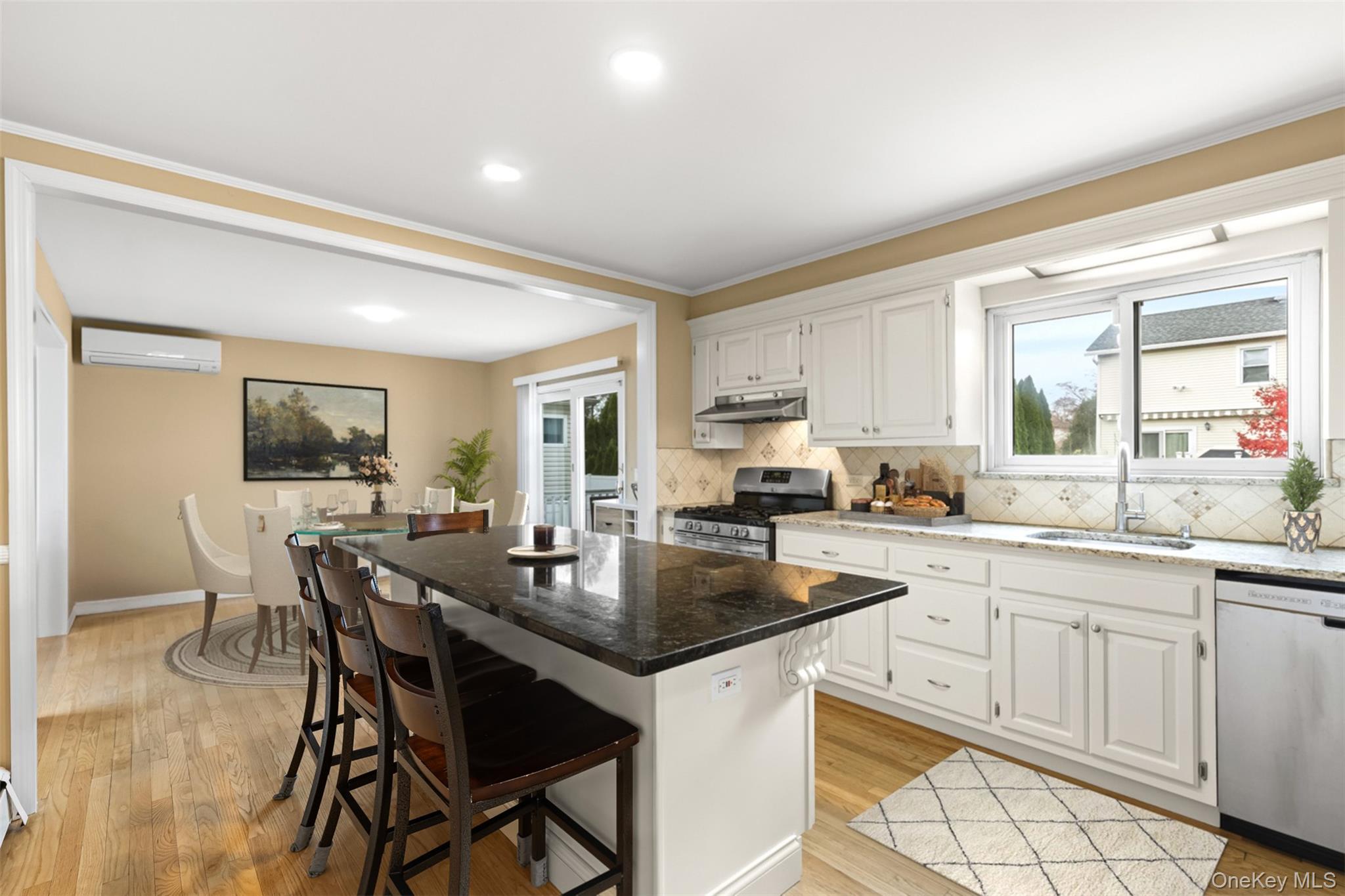 33 Johnson Road, Scarsdale, NY 10583