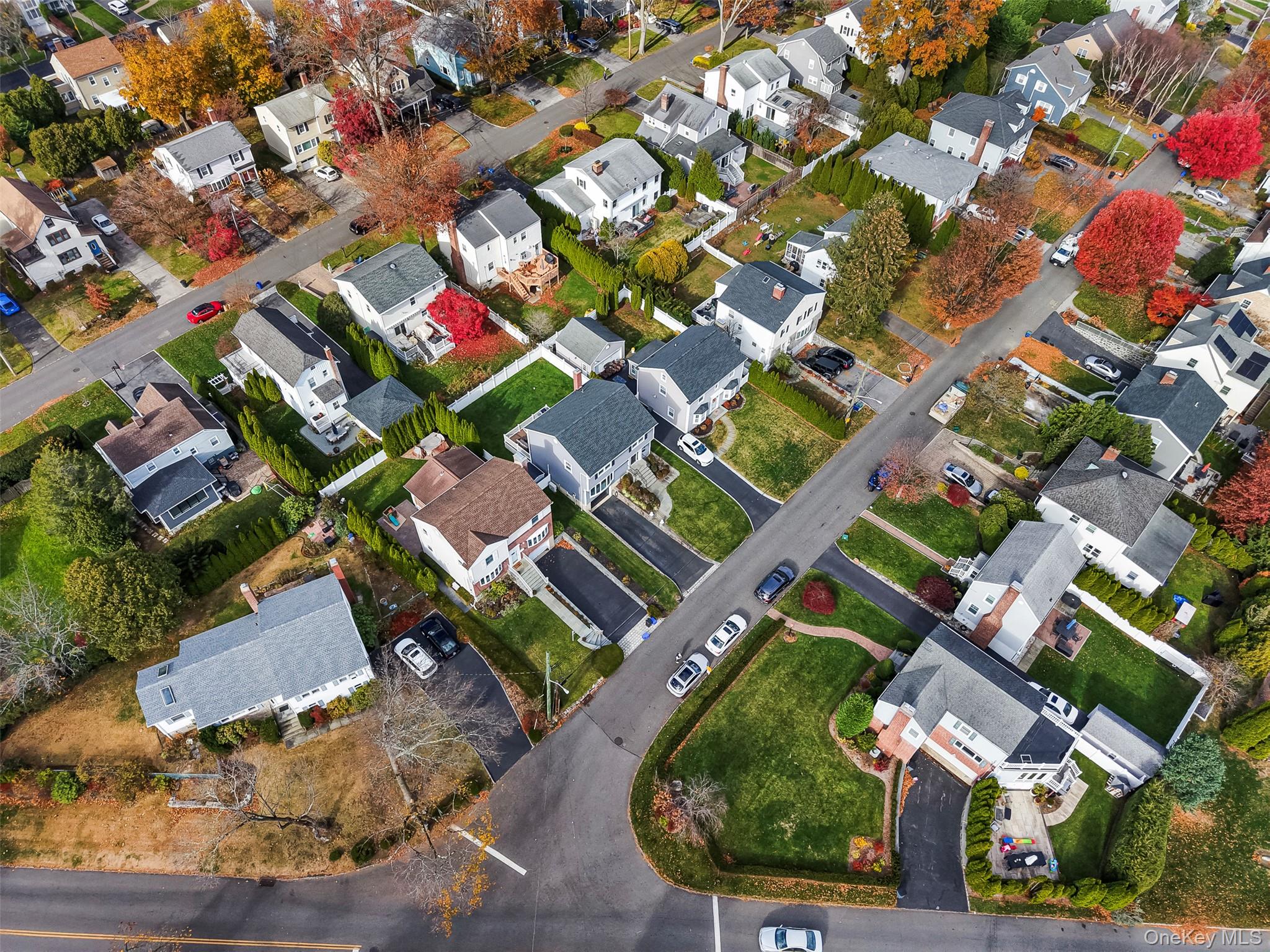 33 Johnson Road, Scarsdale, NY 10583