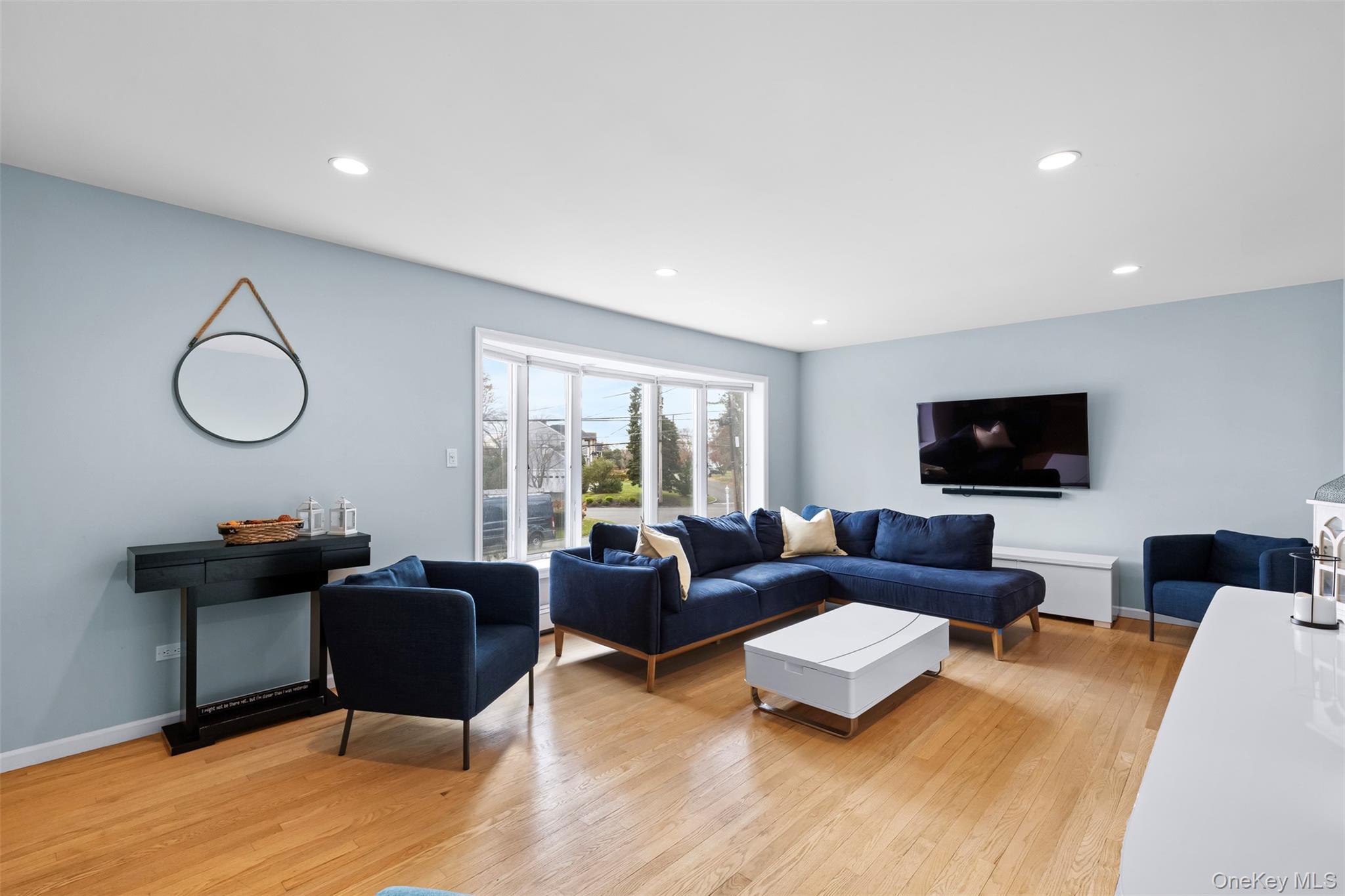 33 Johnson Road, Scarsdale, NY 10583