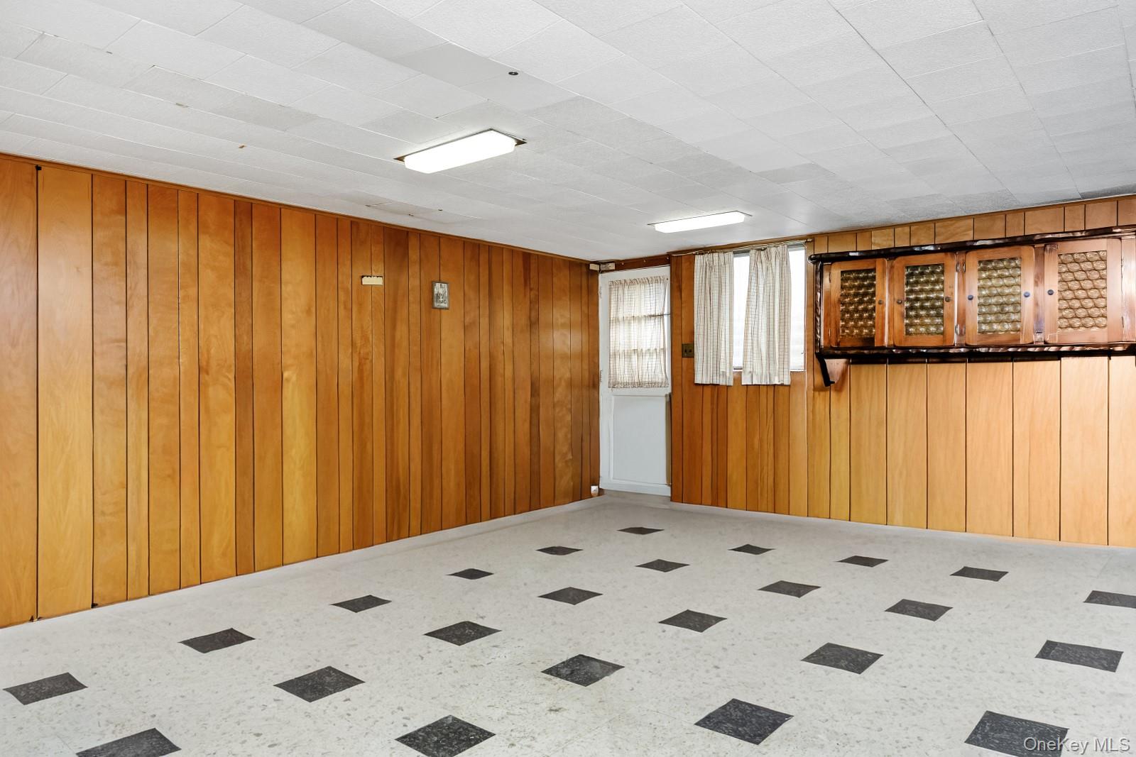 62-45 69th Place, Middle Village, NY 11379