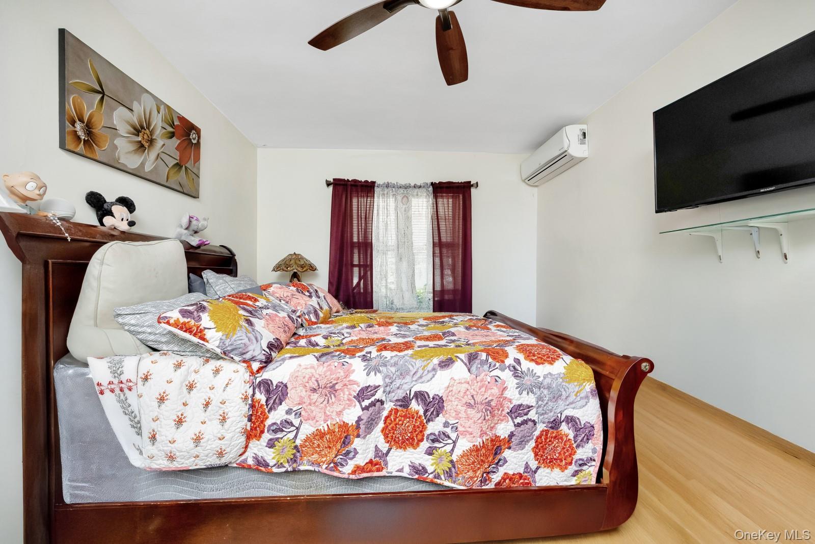 62-45 69th Place, Middle Village, NY 11379