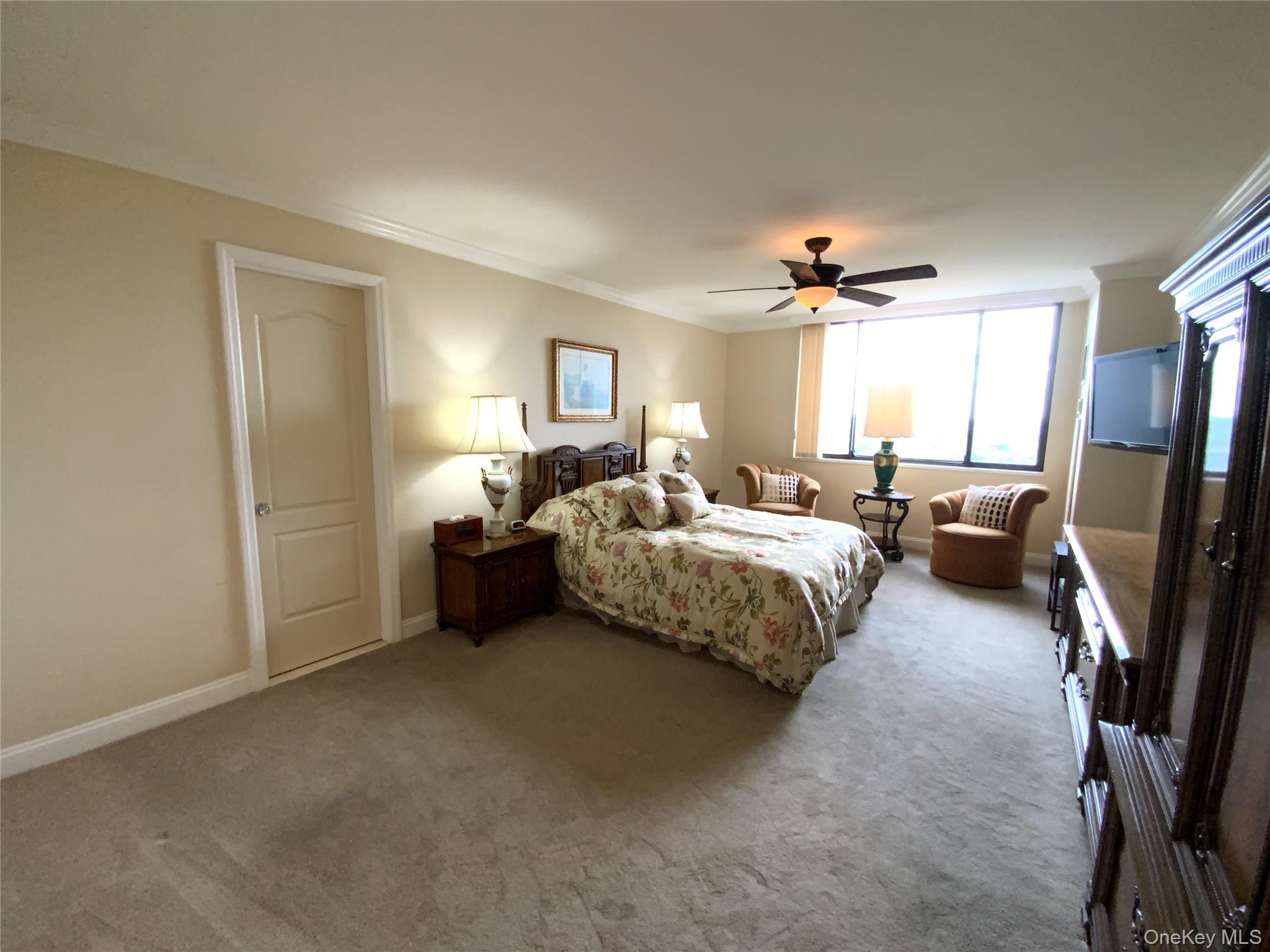 27010 Grand Central Parkway # 12O, Floral Park, NY 11005