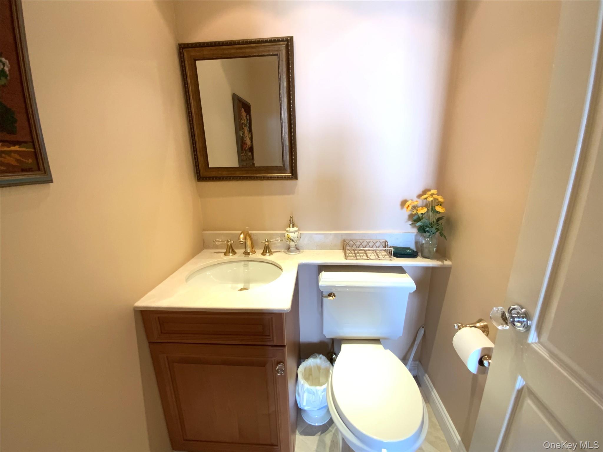 27010 Grand Central Parkway # 12O, Floral Park, NY 11005