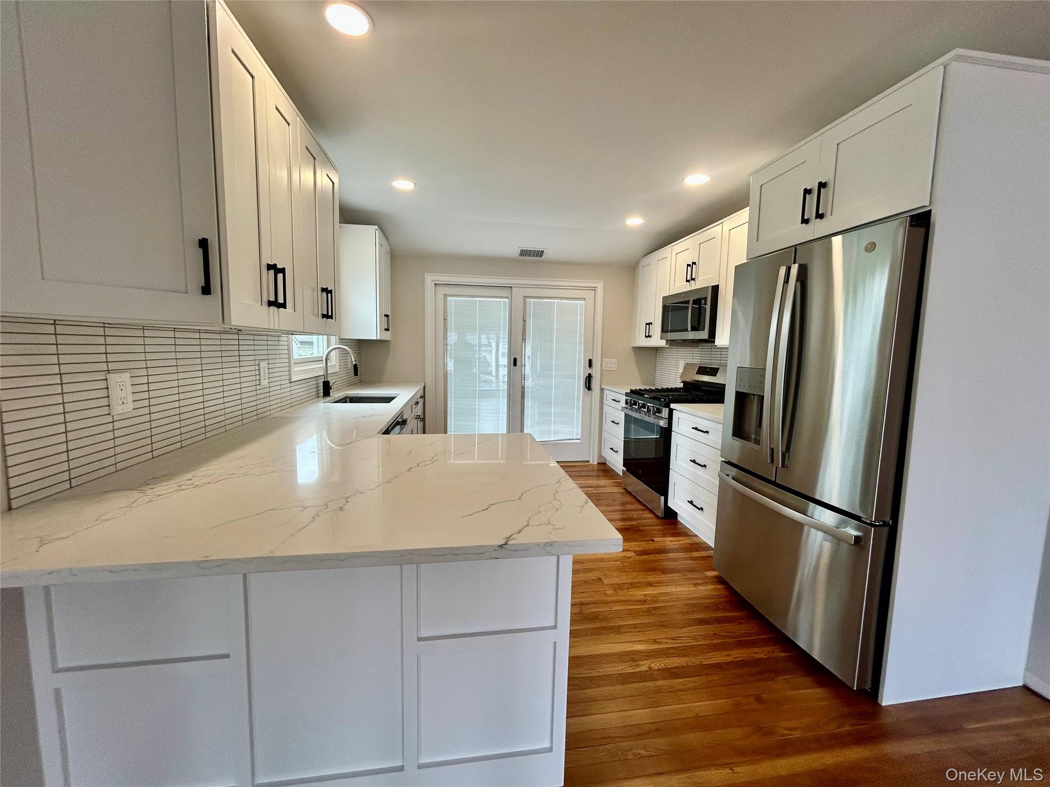 91 Udalia Court, West Islip, NY 11795